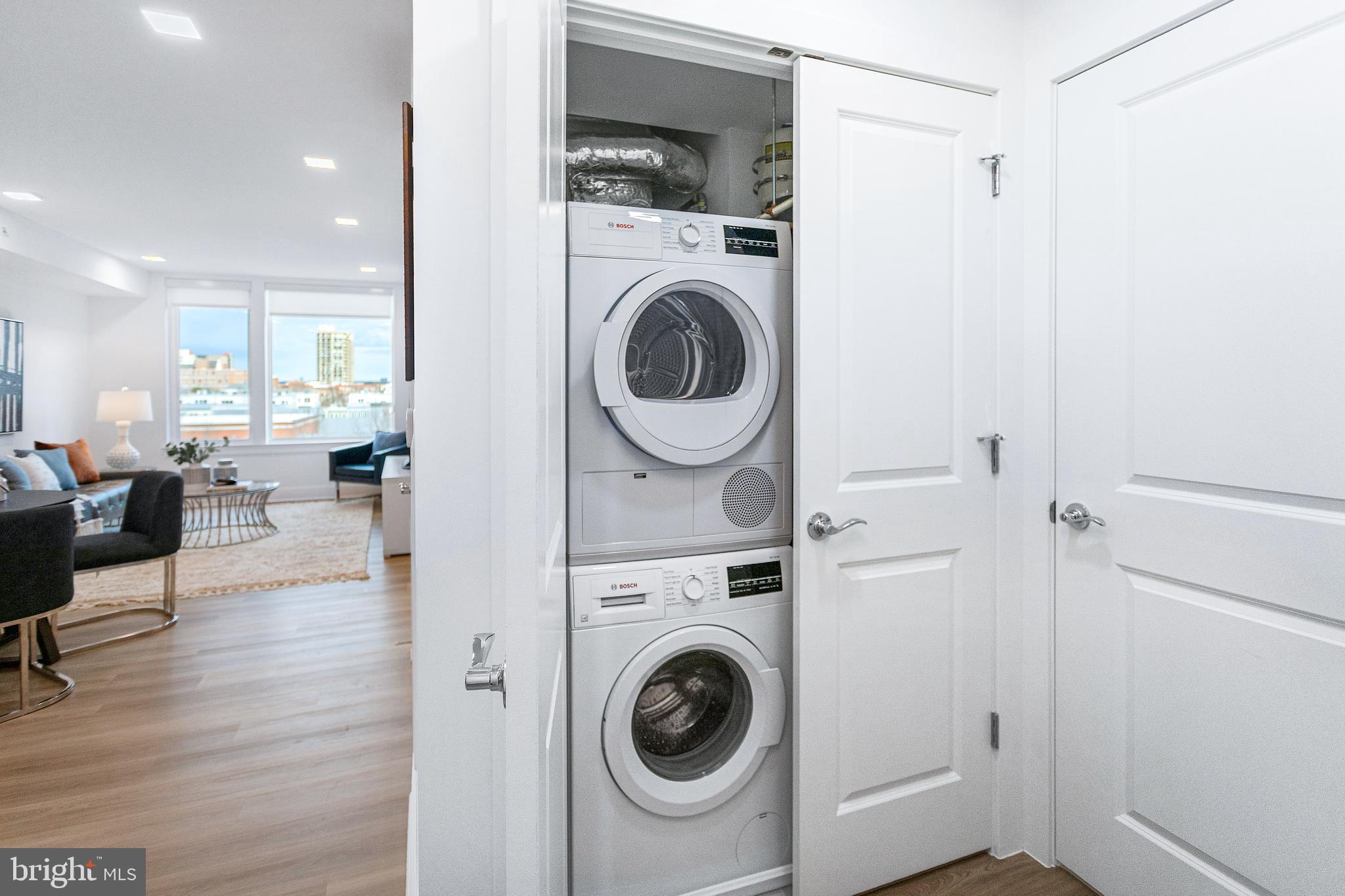 OLD TOWN ALEXANDRIA - Residential