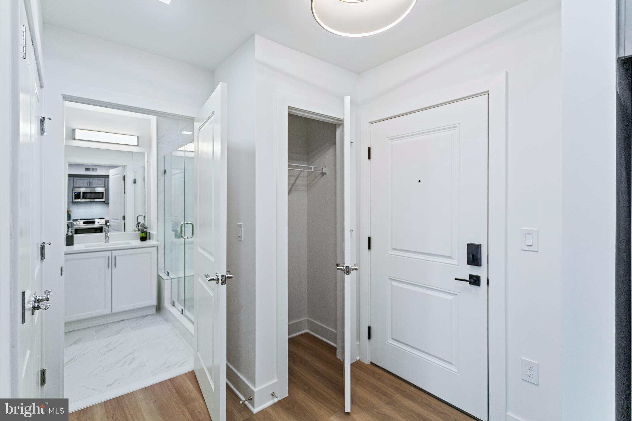 OLD TOWN ALEXANDRIA - Residential