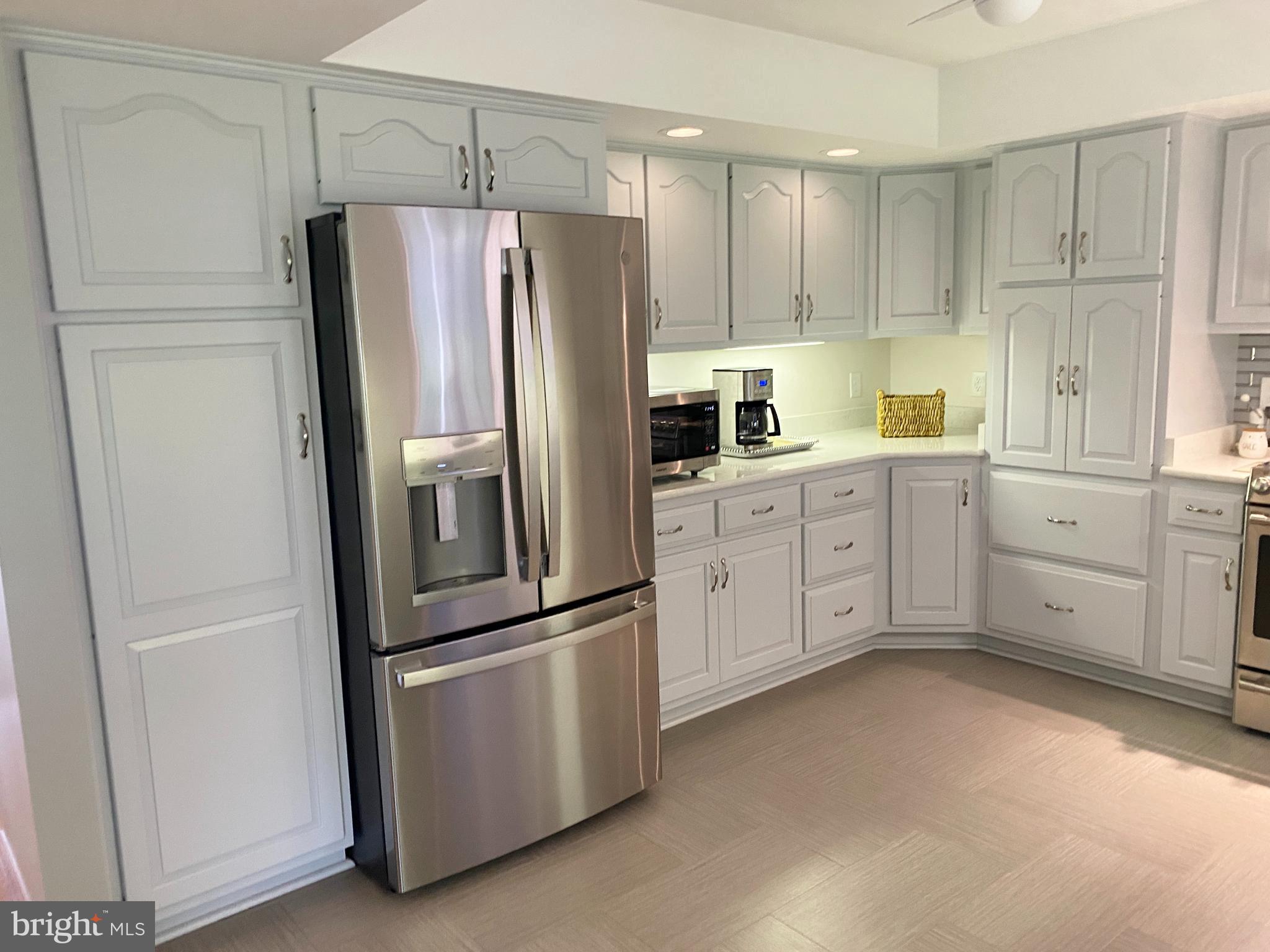 OAK POINTE - Residential