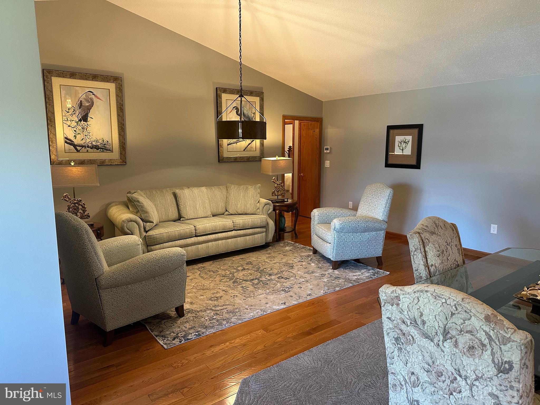 OAK POINTE - Residential