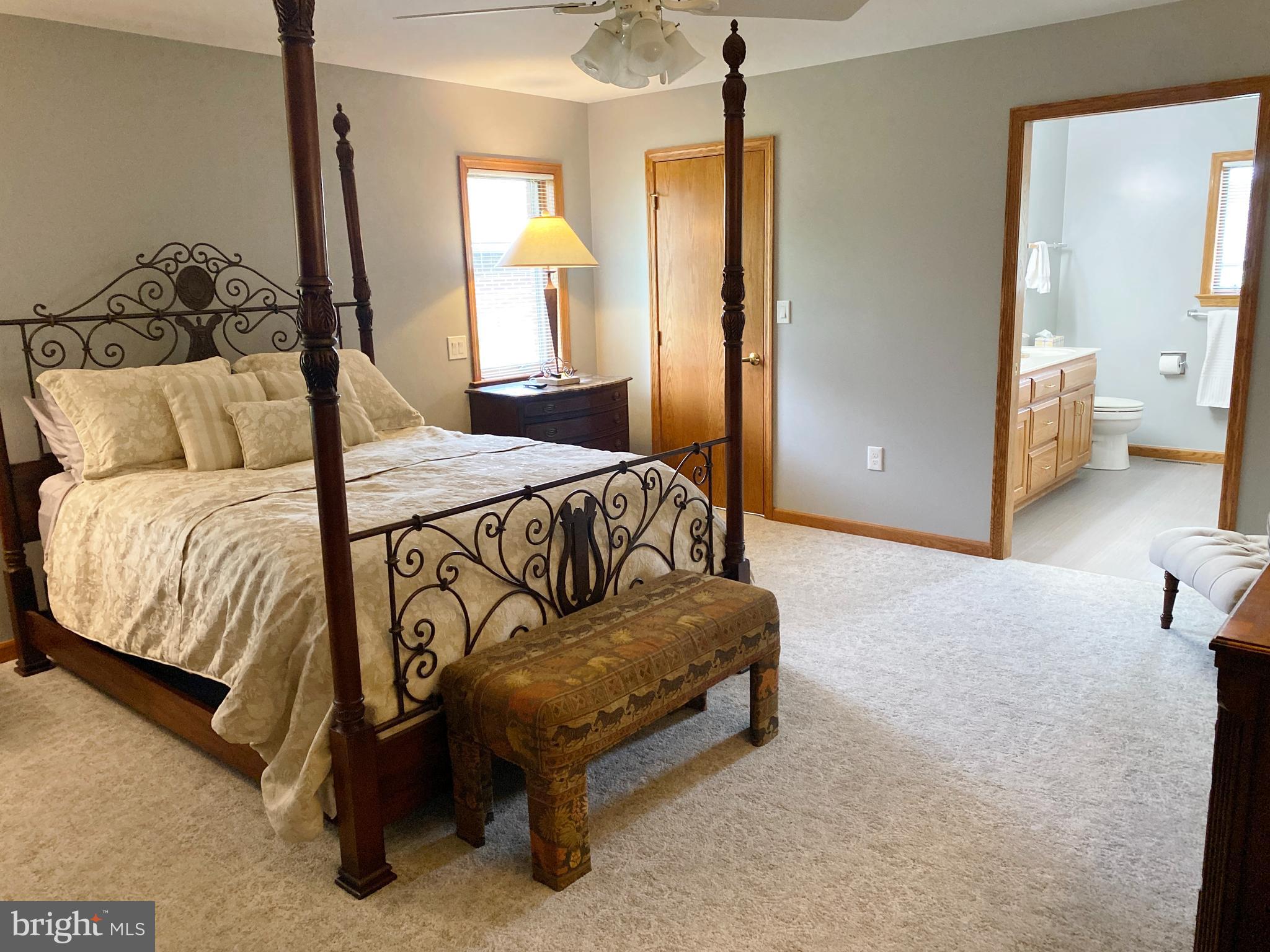 OAK POINTE - Residential