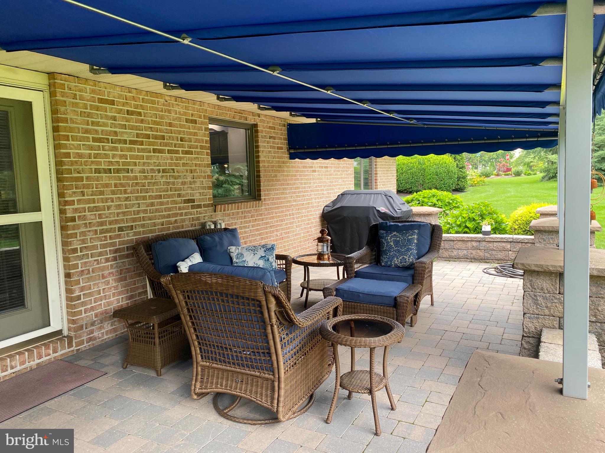 OAK POINTE - Residential