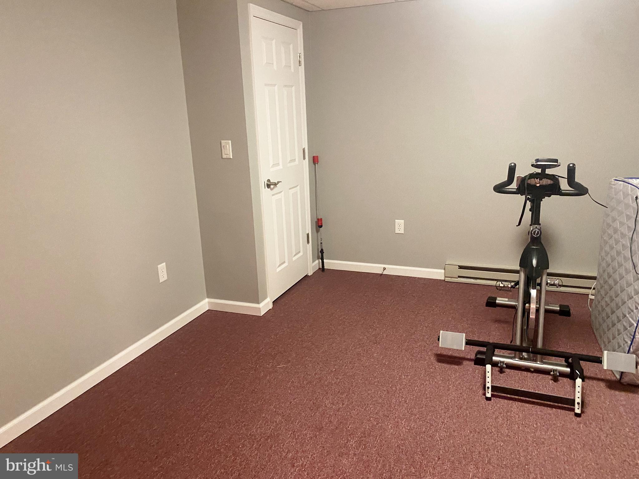 OAK POINTE - Residential