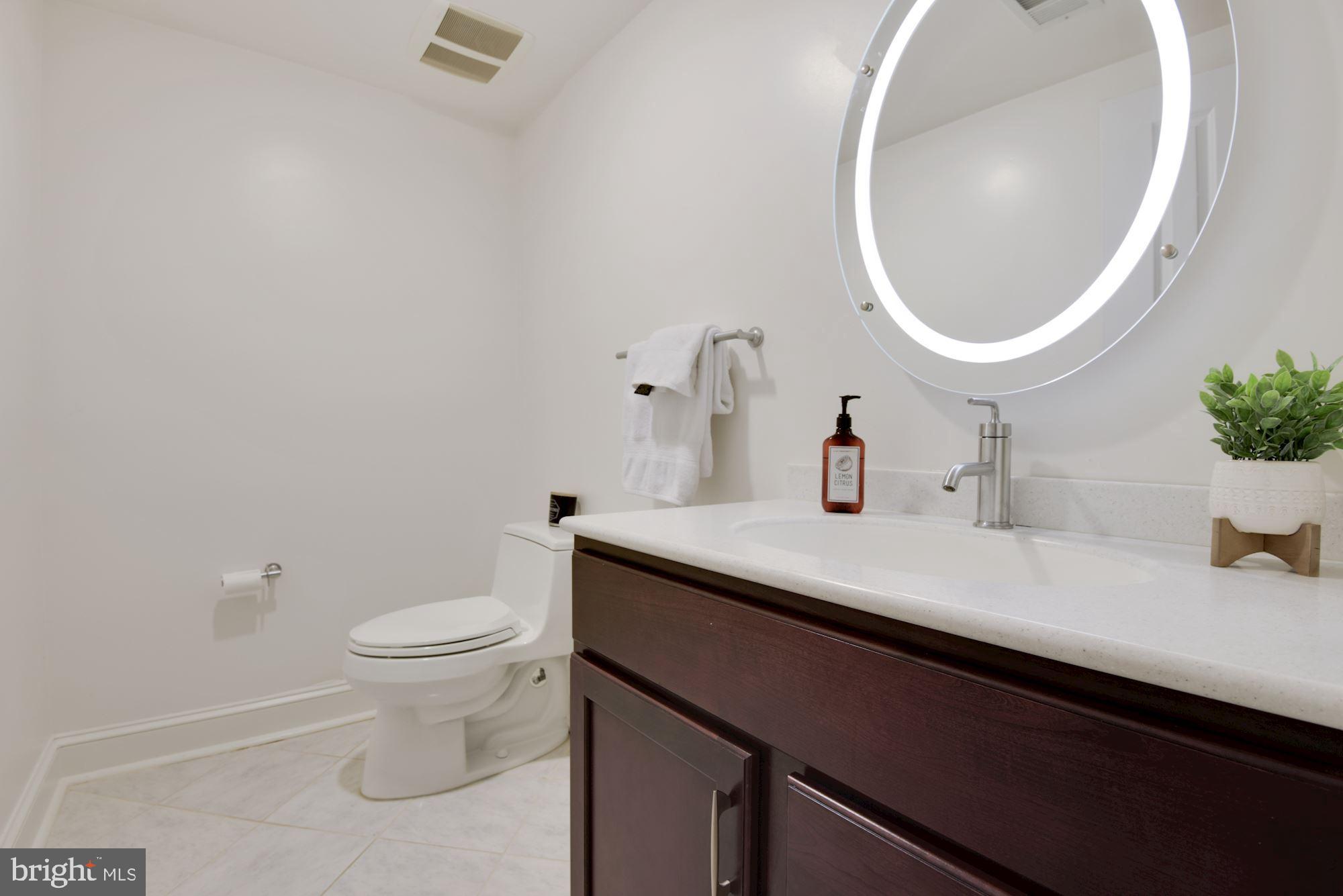 MCLEAN MANOR - Residential