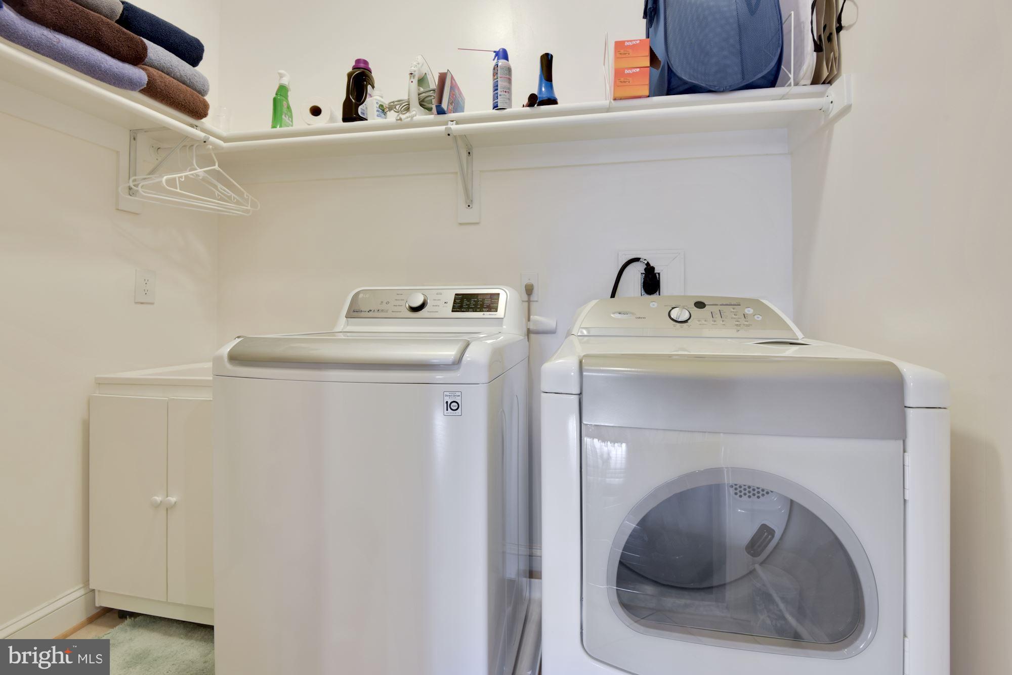 MCLEAN MANOR - Residential