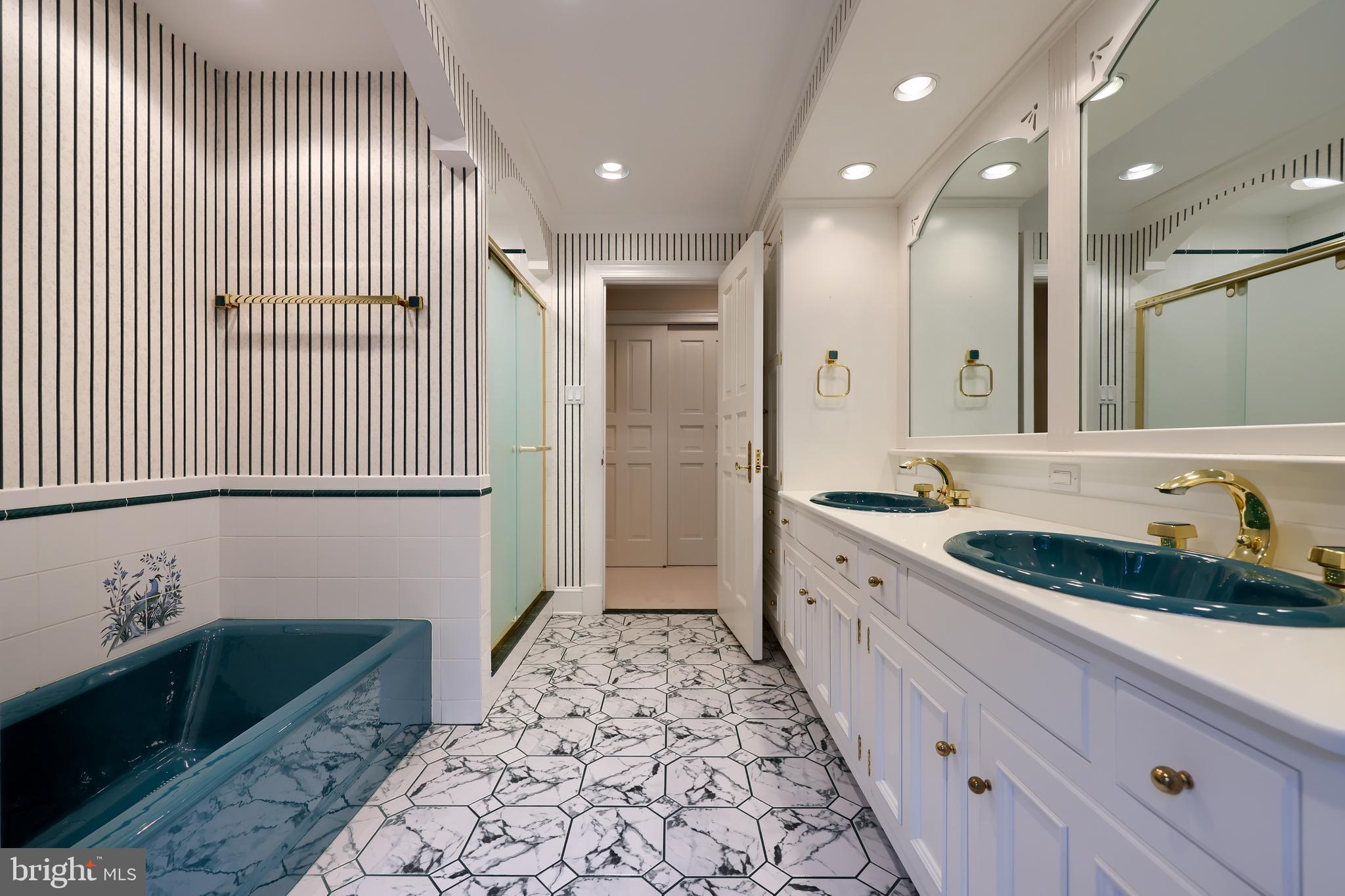 ROSENMILLER FARMS - Residential