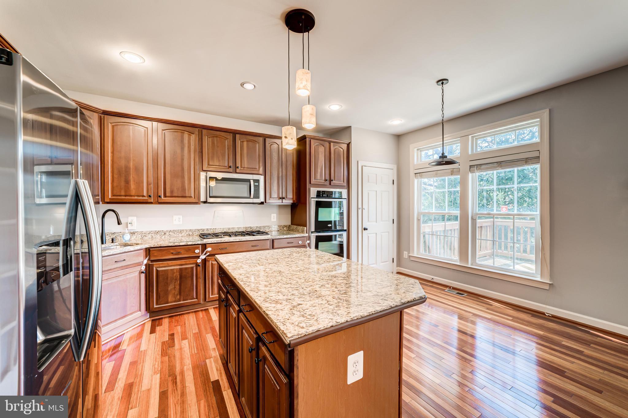 ASHTON COMMONS - Residential Lease