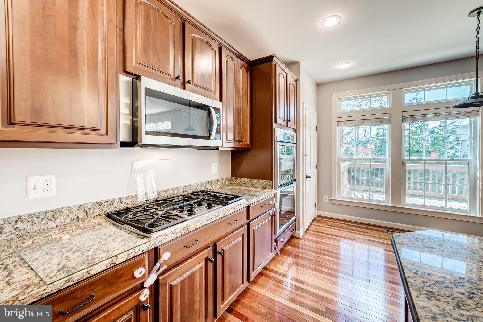 ASHTON COMMONS - Residential Lease