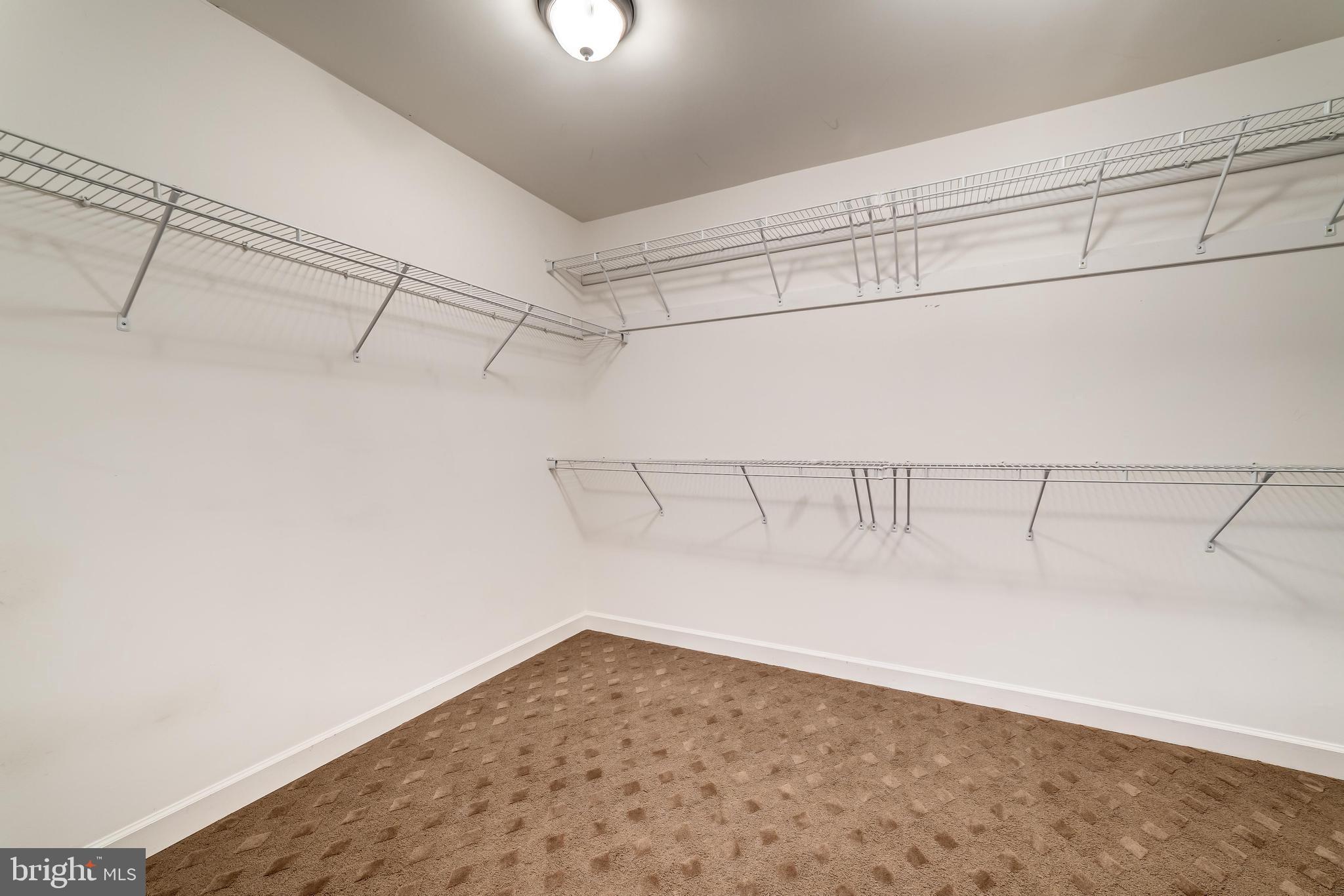 ASHTON COMMONS - Residential Lease