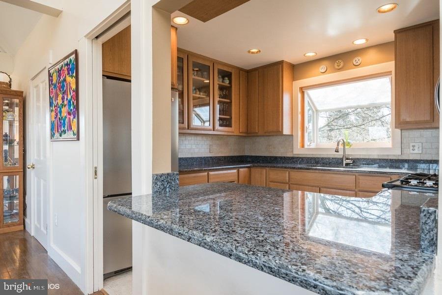 WASH & LEE UNIV - Residential