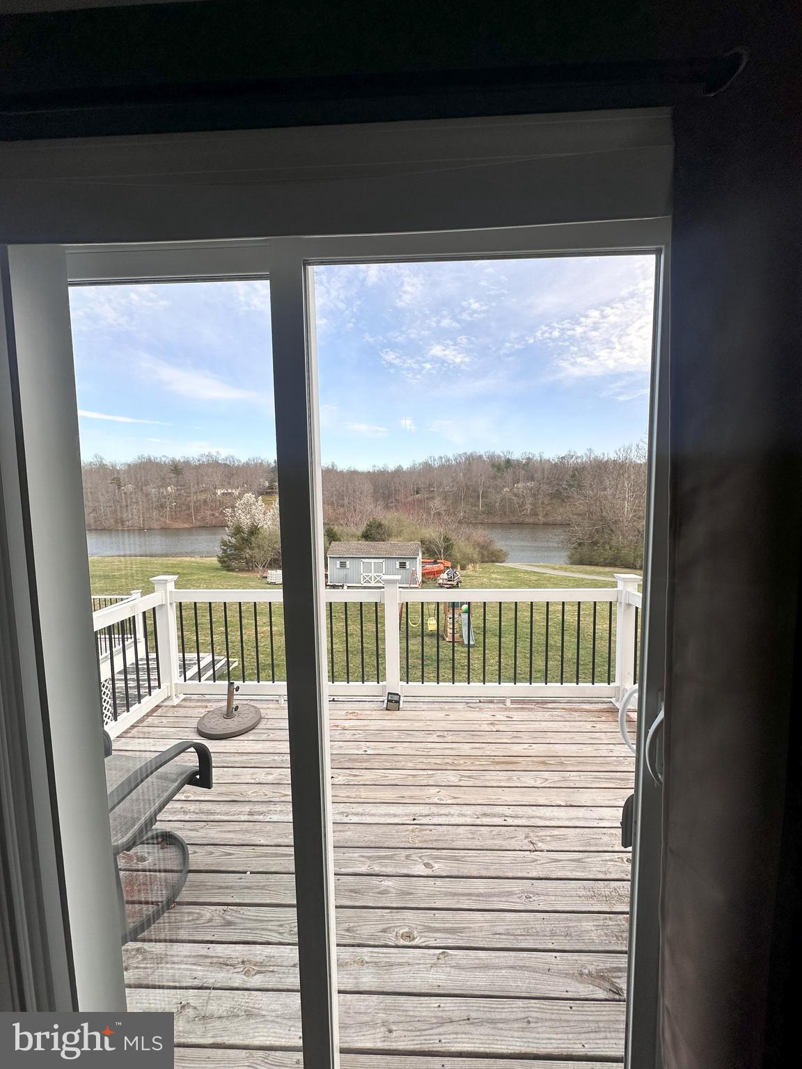 TWIN LAKES - Residential