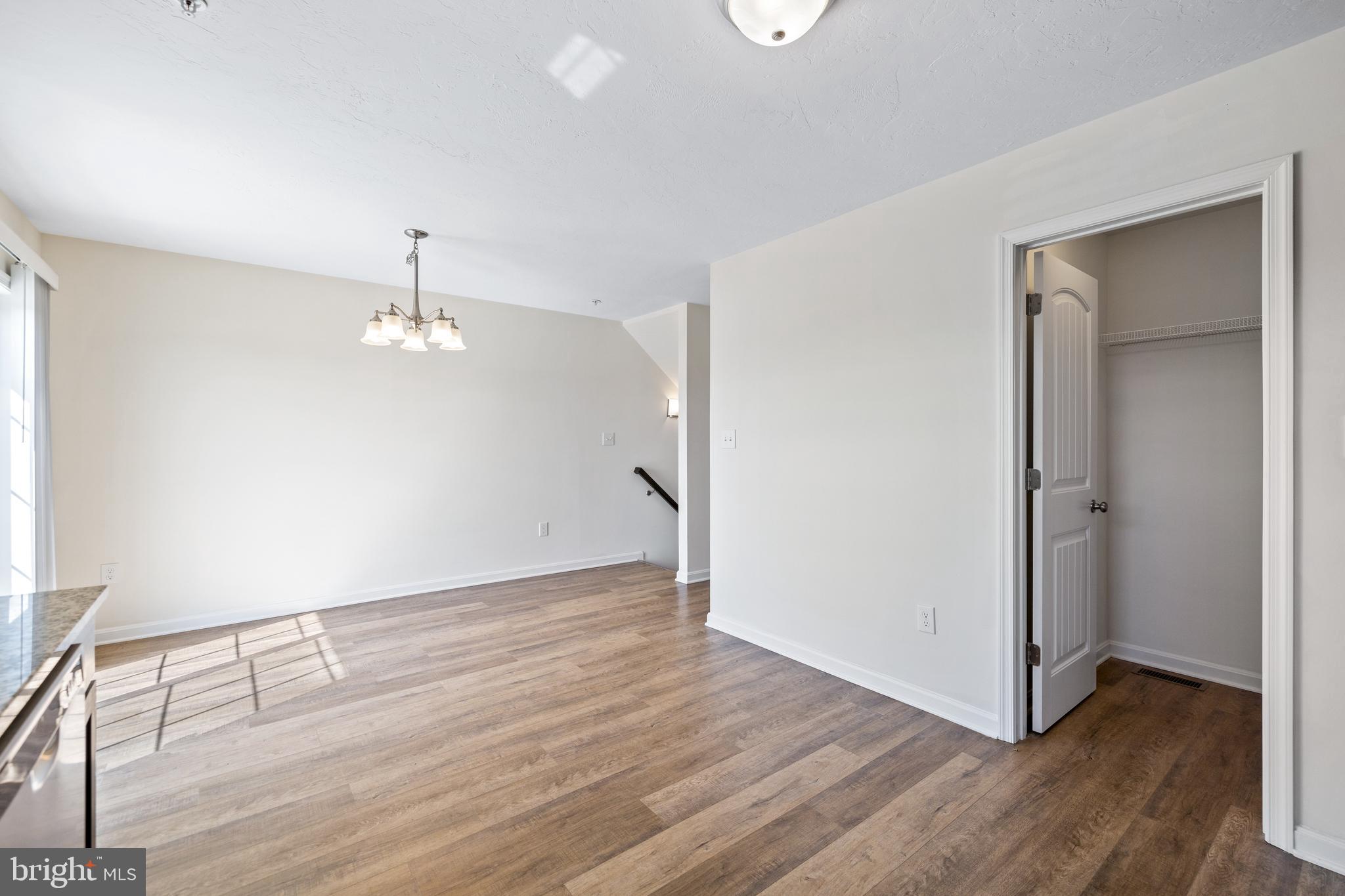 LEXINGTON - Residential Lease