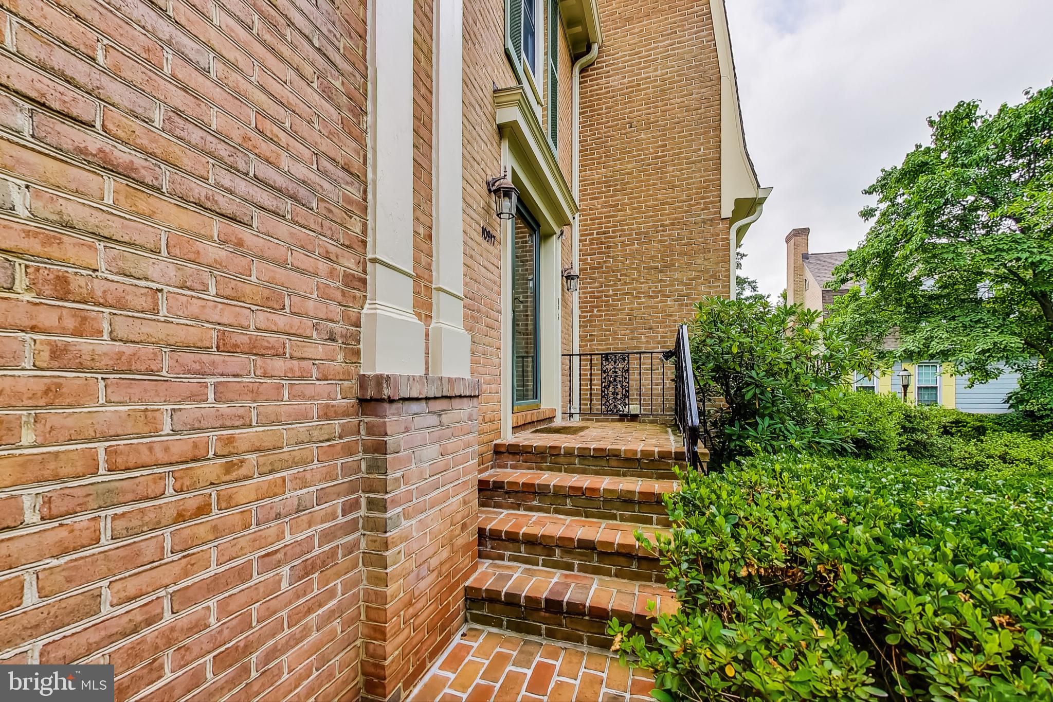 CREST OF WICKFORD - Residential Lease