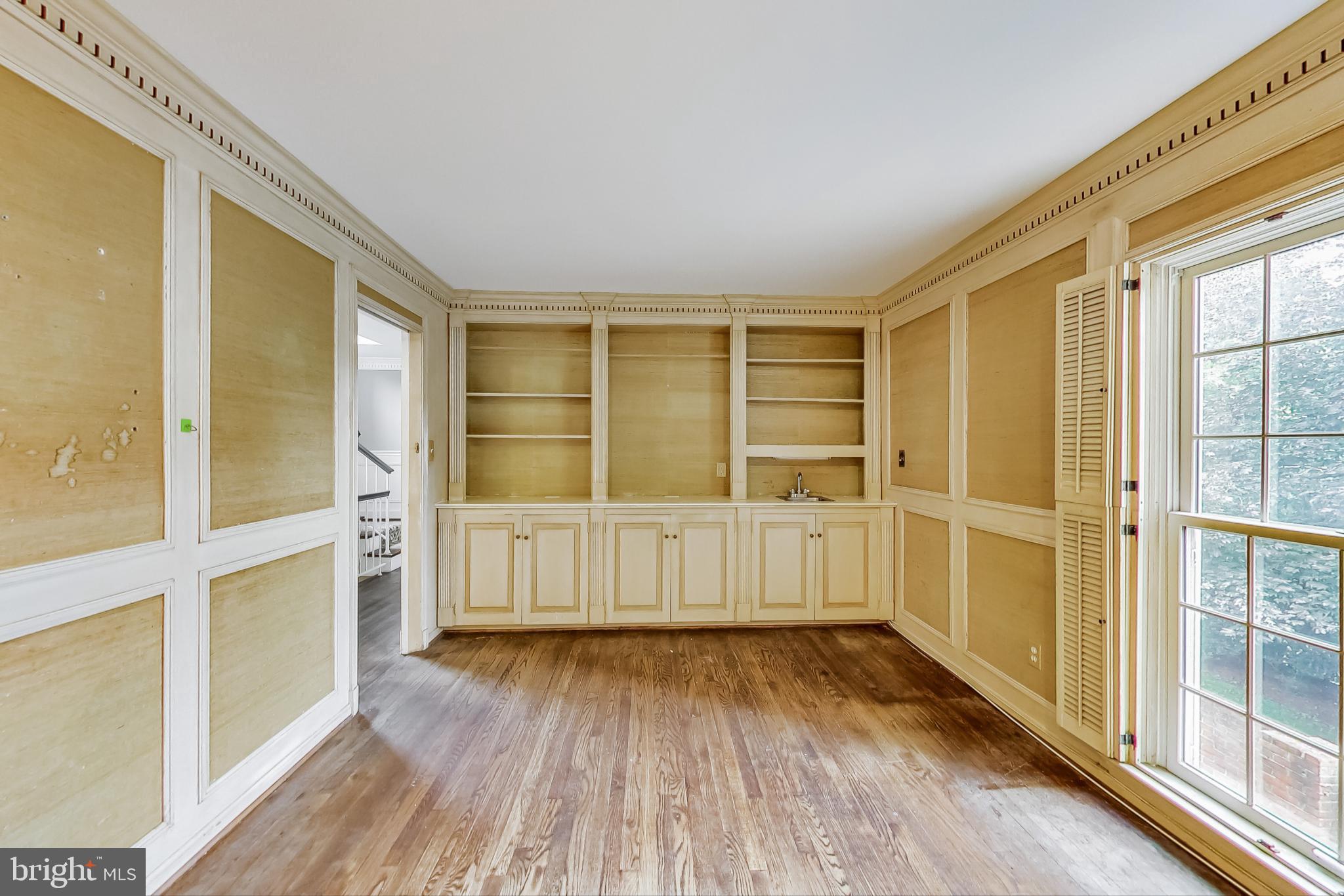 CREST OF WICKFORD - Residential Lease