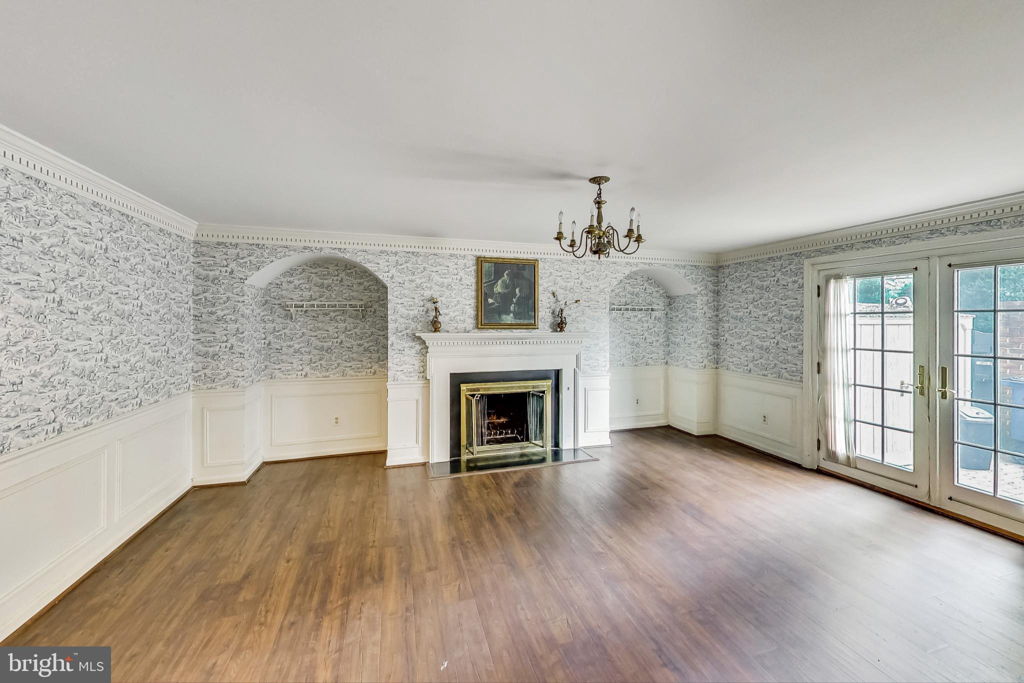 CREST OF WICKFORD - Residential Lease