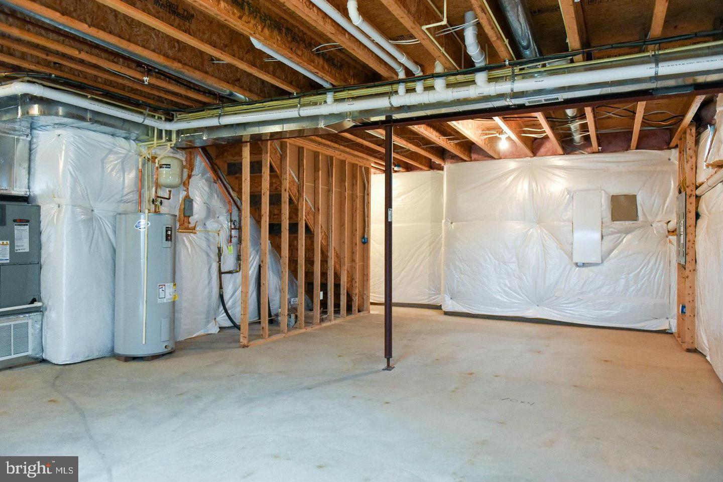 LEONARDTOWN FARMS - Residential Lease