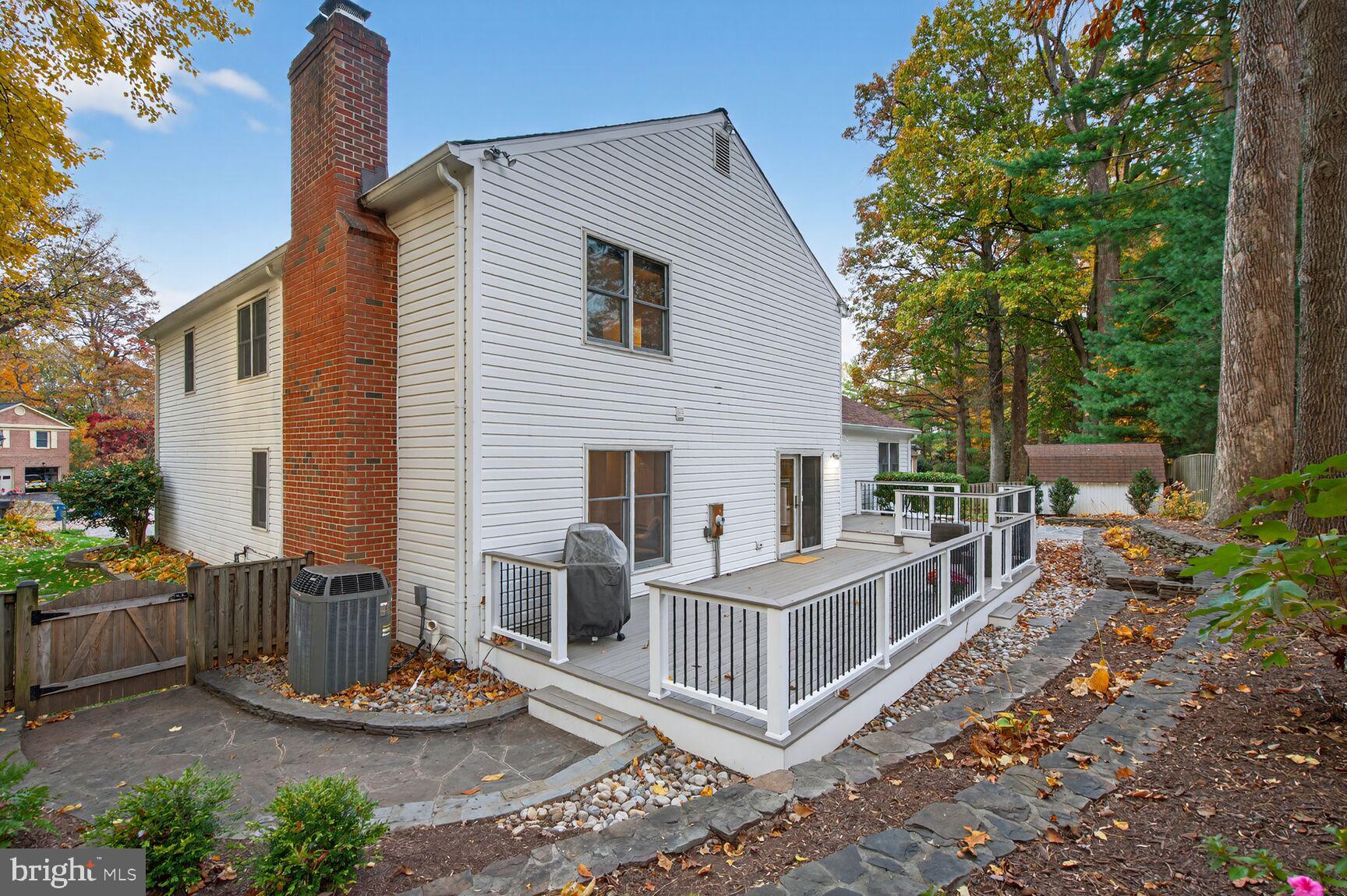 BURKE RIDGE CLUSTER - Residential