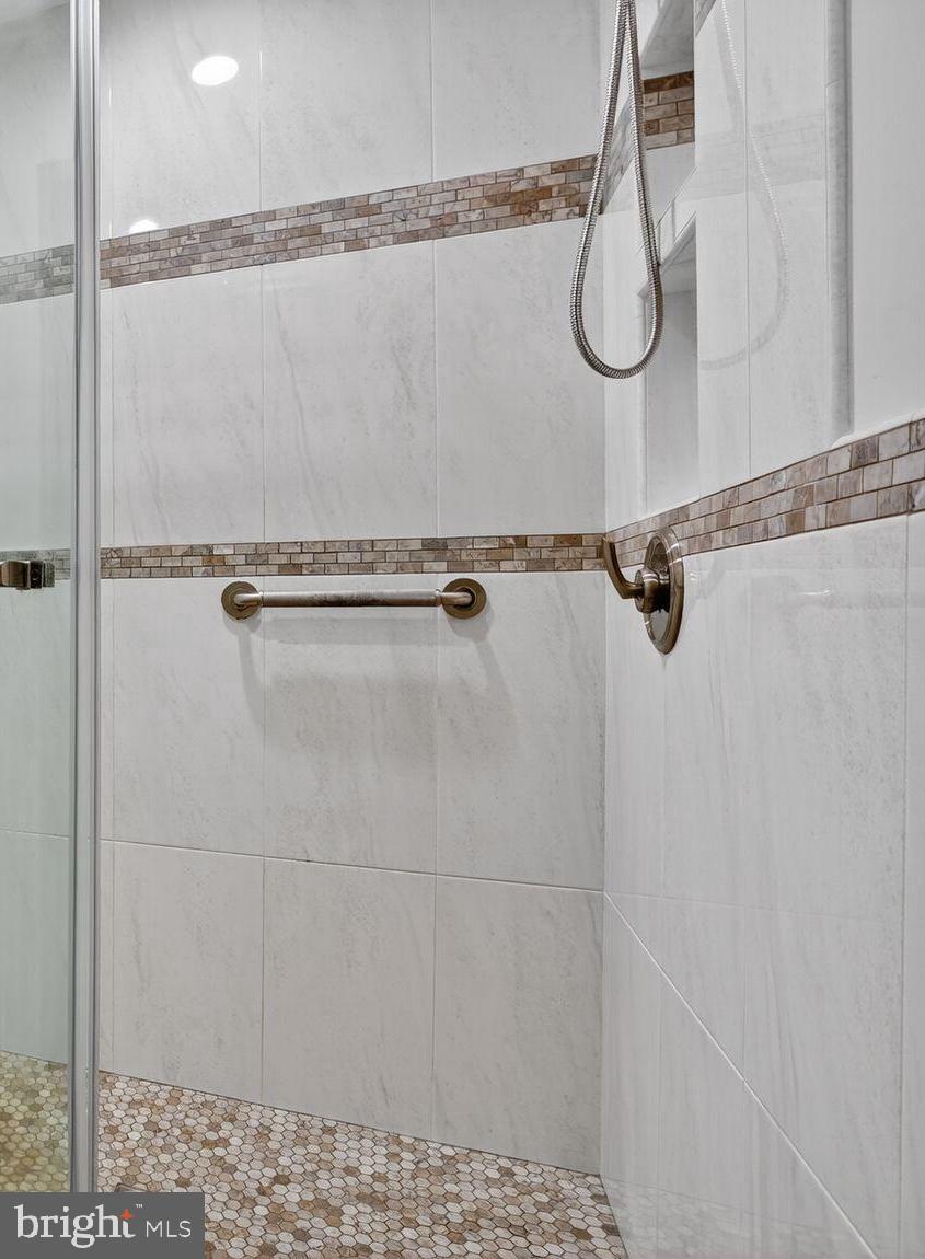 BURKE RIDGE CLUSTER - Residential