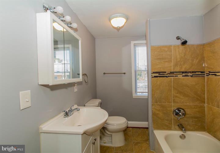 MILL HILL - Residential