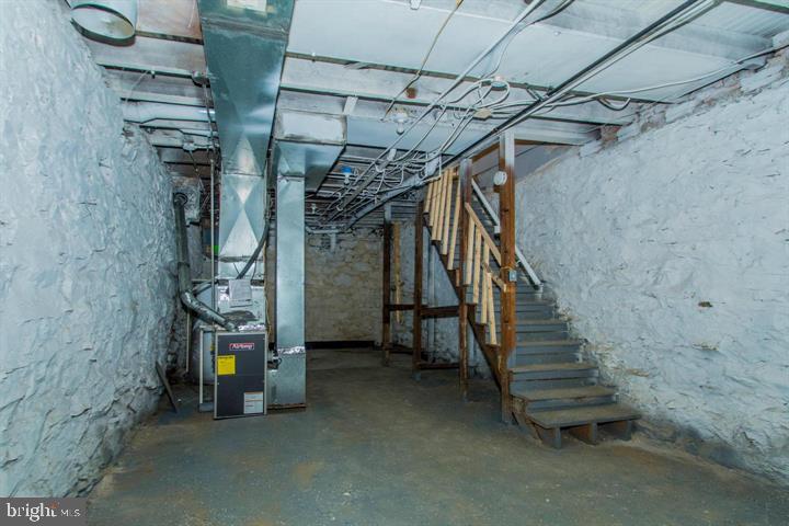 MILL HILL - Residential