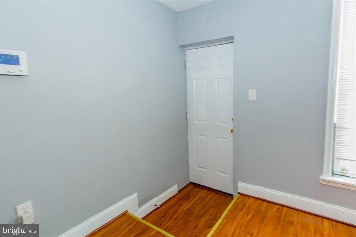 MILL HILL - Residential