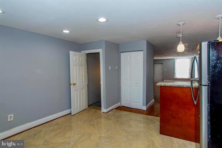 MILL HILL - Residential