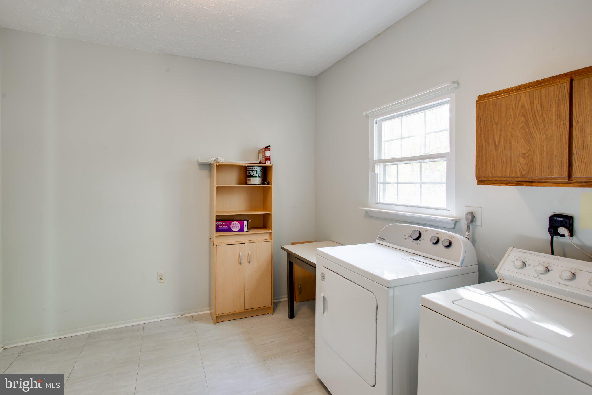 DORCHESTER - ST. CHARLES - Residential