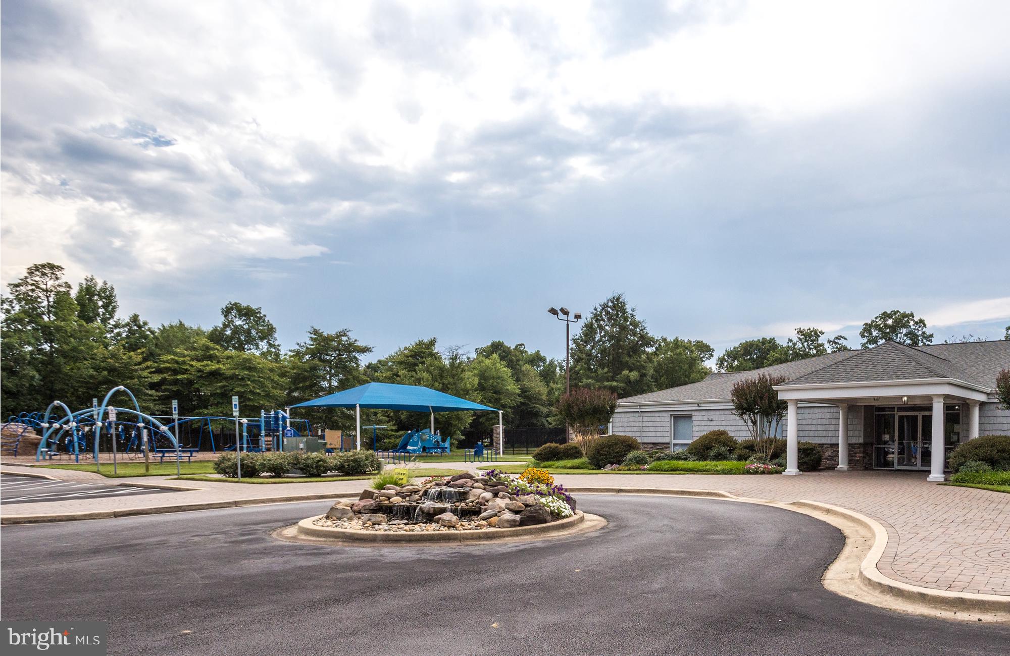 DORCHESTER - ST. CHARLES - Residential