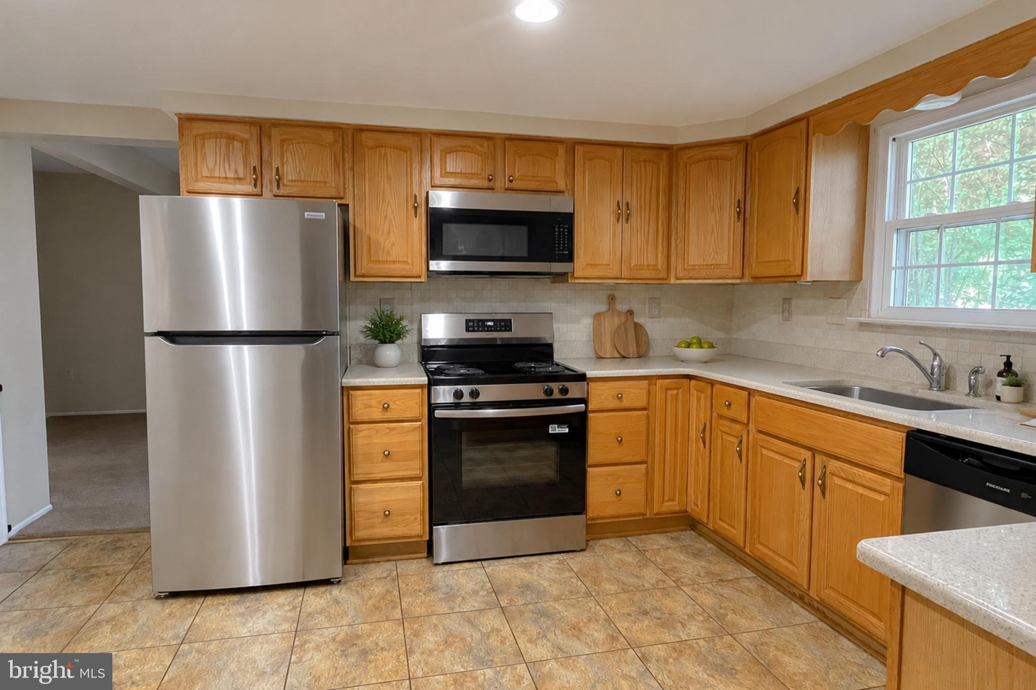 DORCHESTER - ST. CHARLES - Residential
