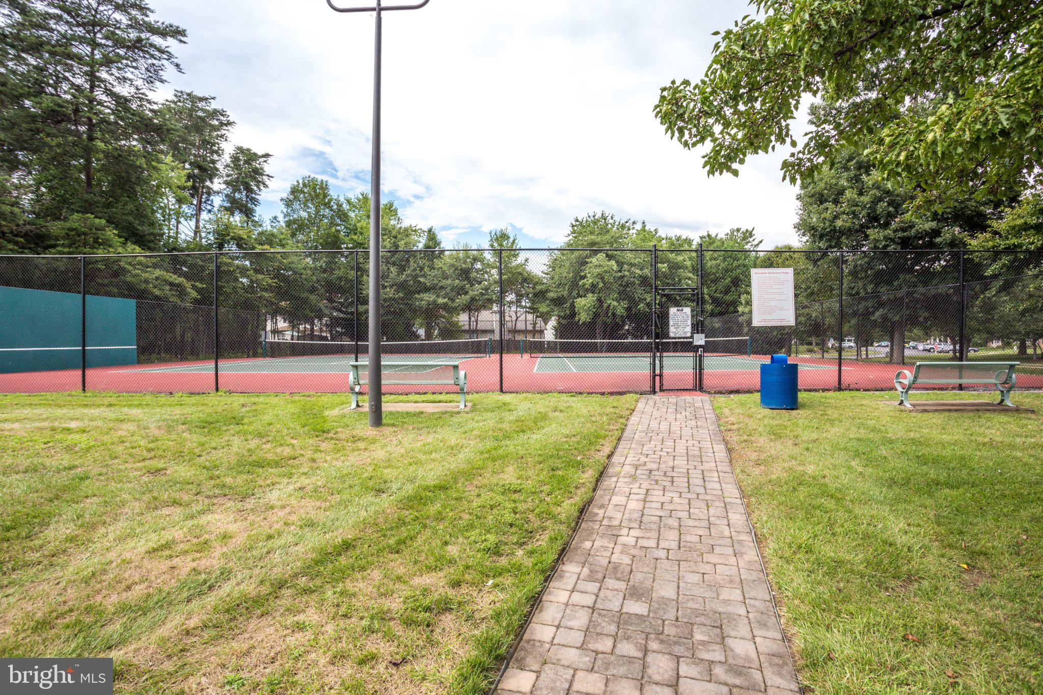 DORCHESTER - ST. CHARLES - Residential
