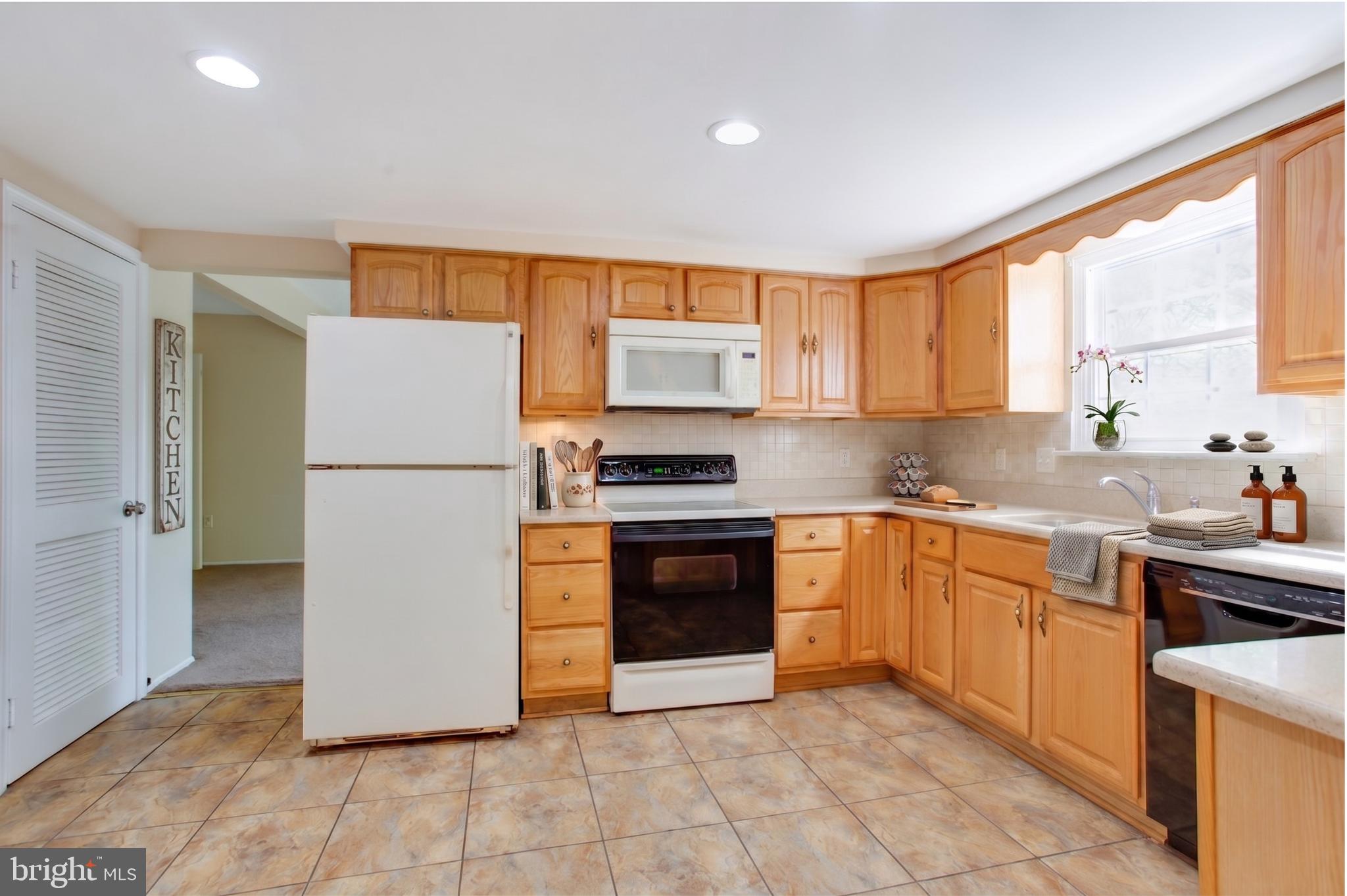 DORCHESTER - ST. CHARLES - Residential