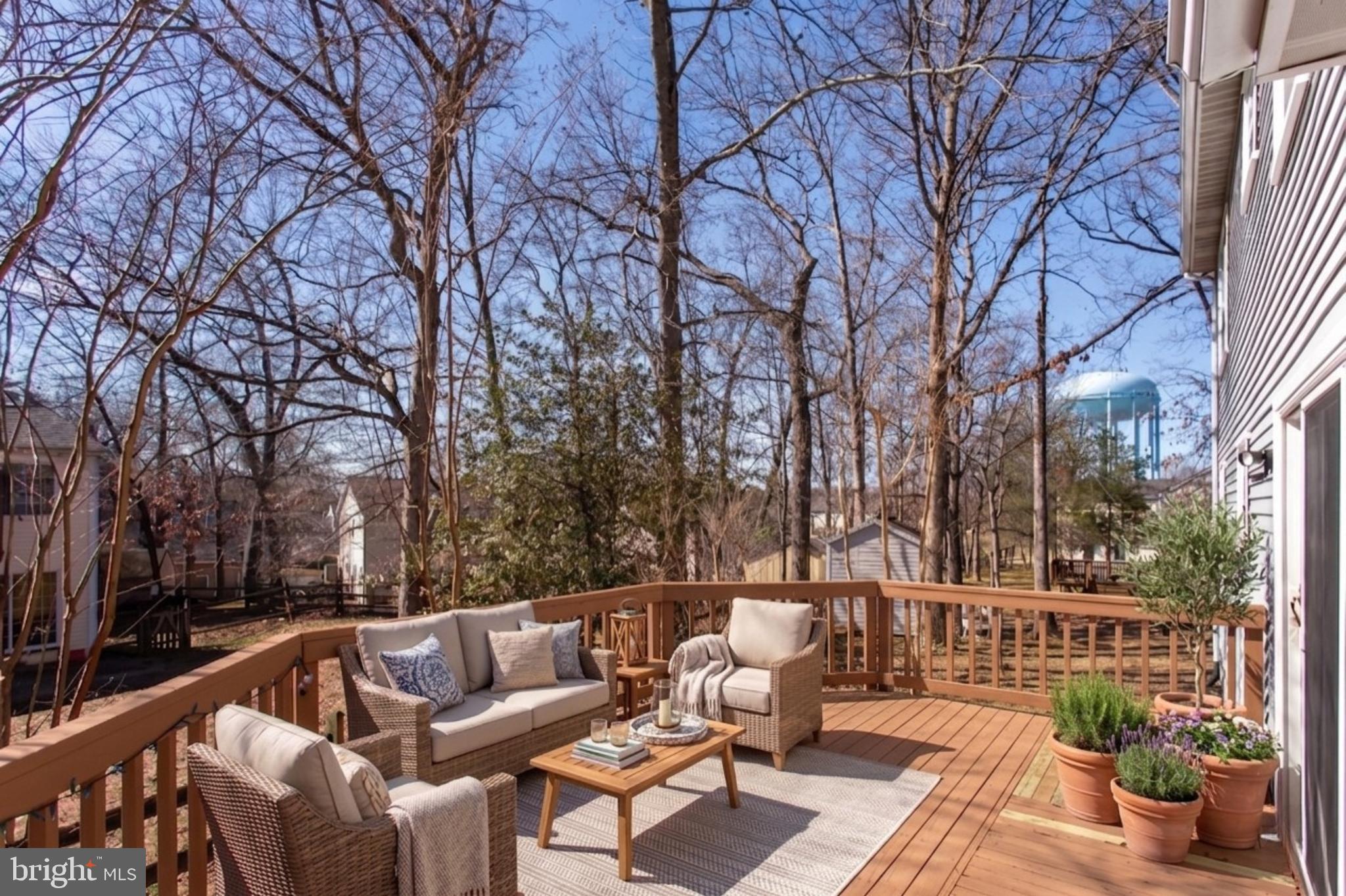 DORCHESTER - ST. CHARLES - Residential