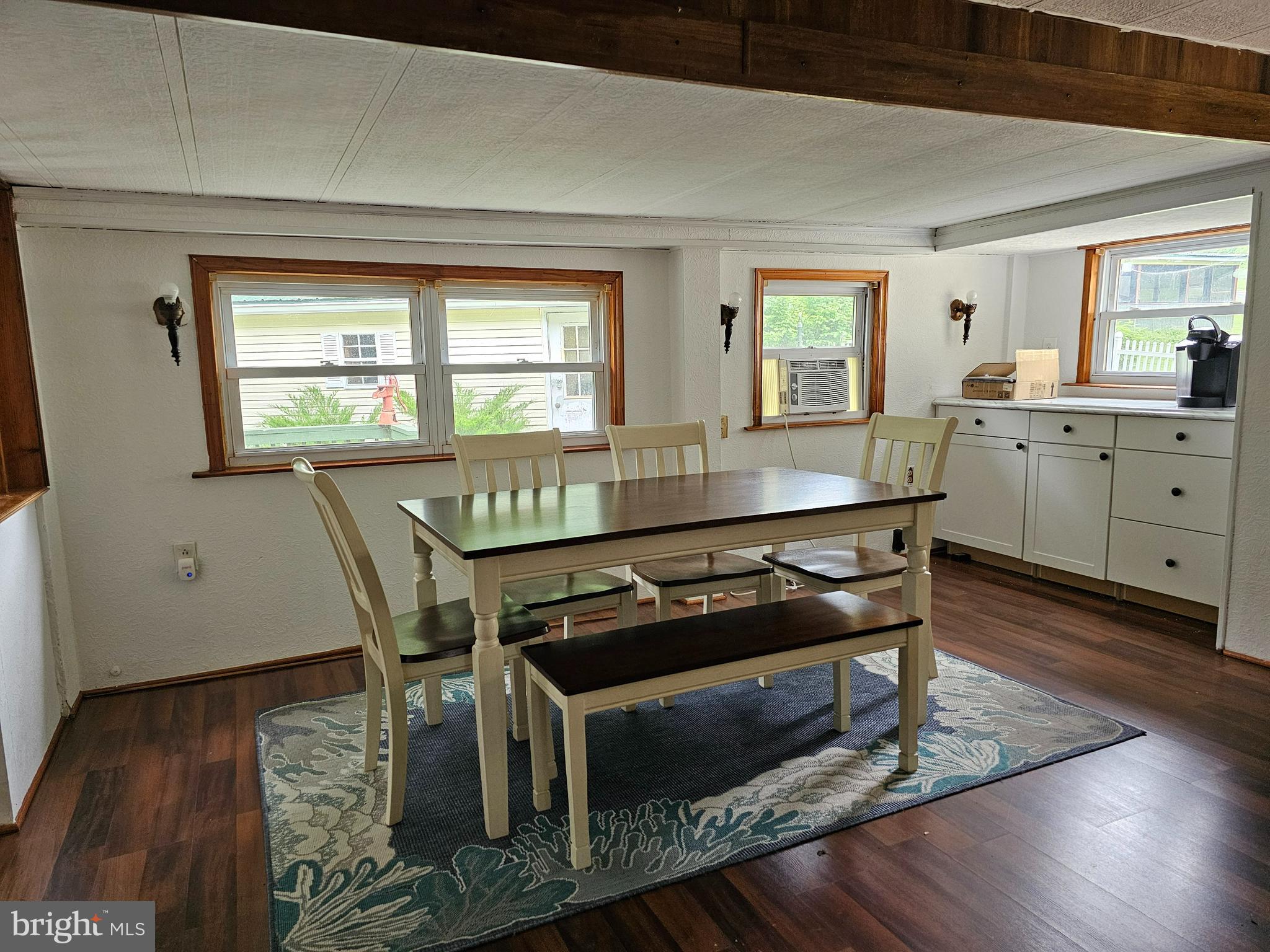 INDIAN ACRES - Residential