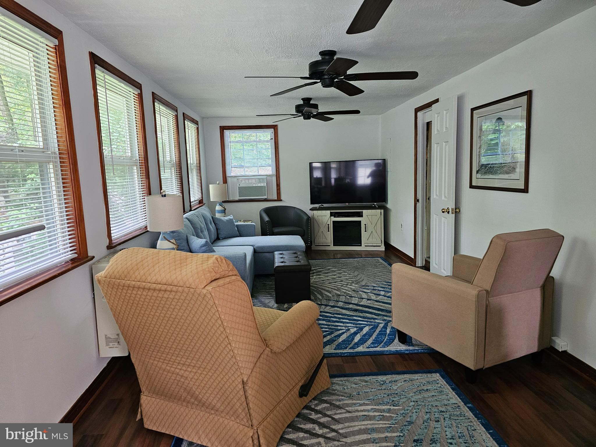 INDIAN ACRES - Residential