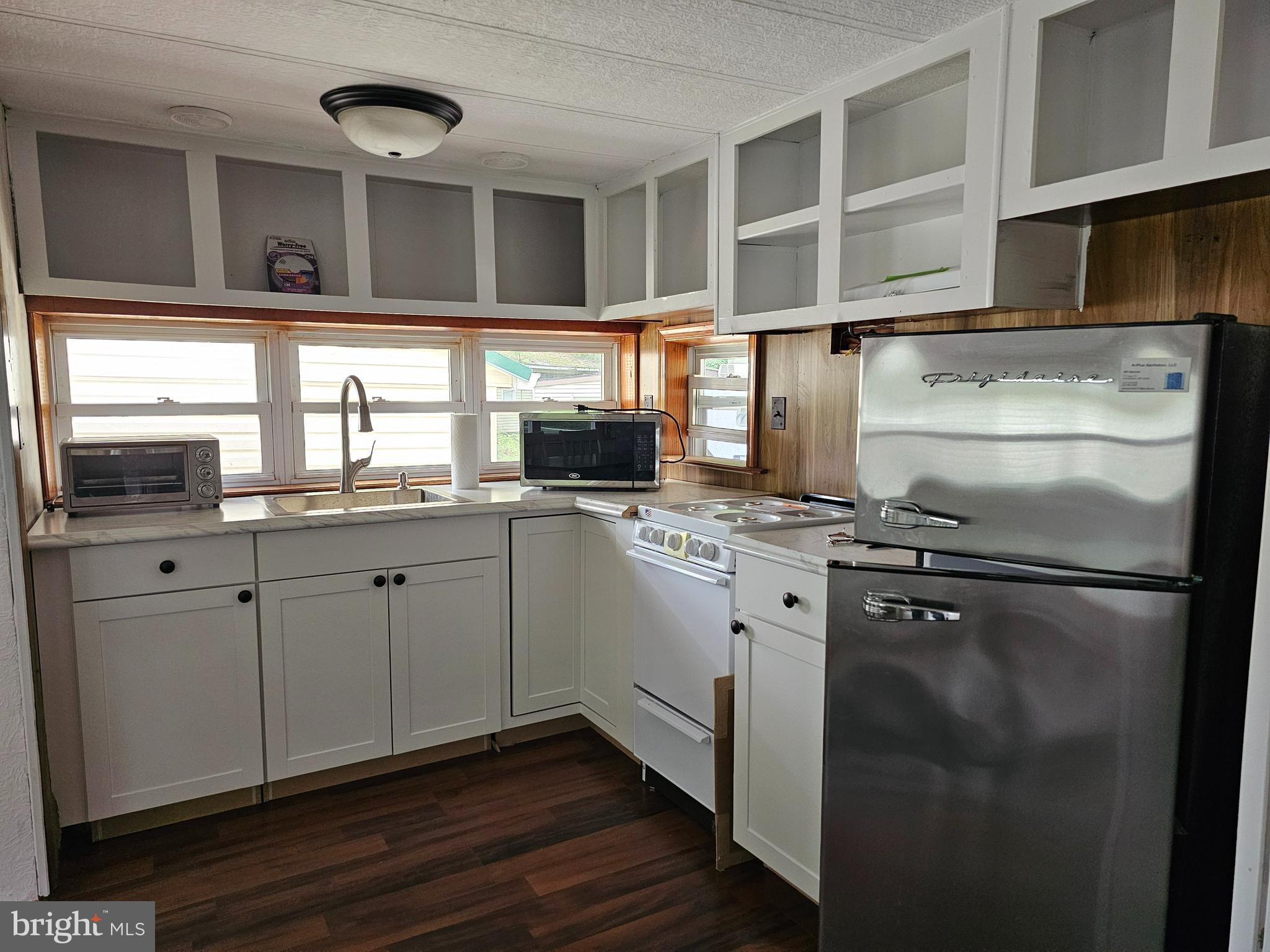 INDIAN ACRES - Residential