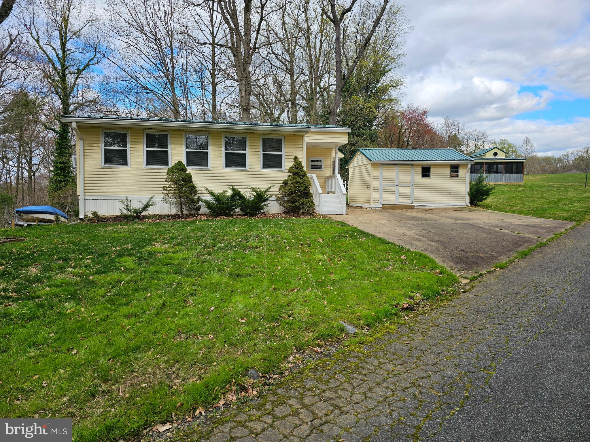 INDIAN ACRES - Residential