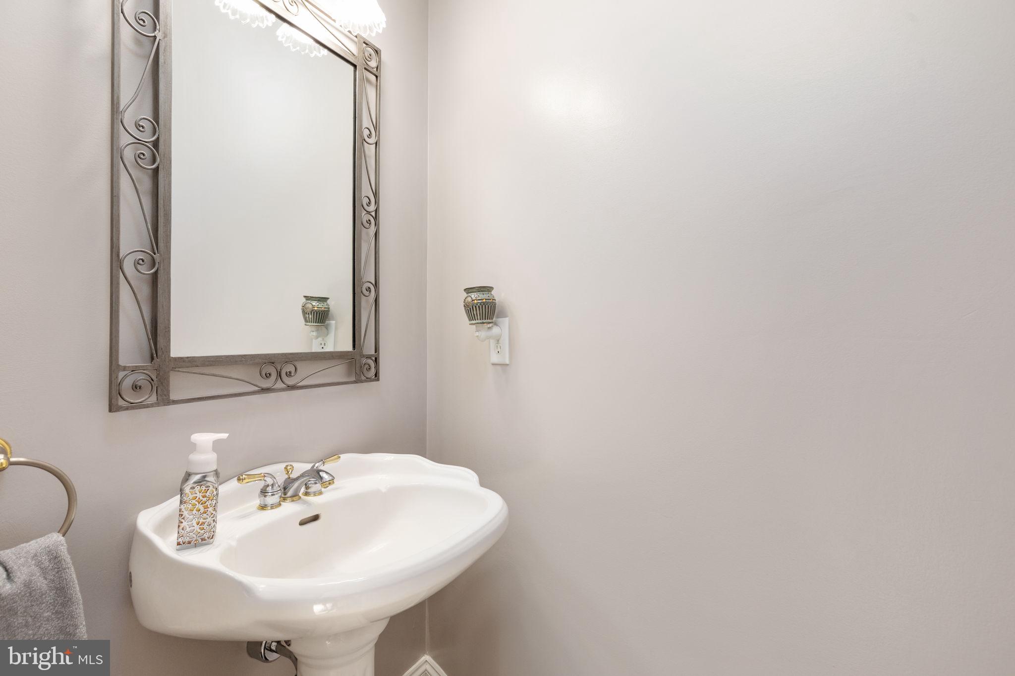 QUAKER HILL - Residential