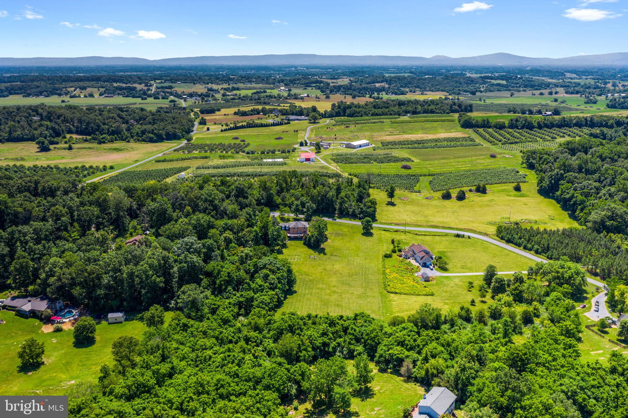 QUAKER HILL - Residential