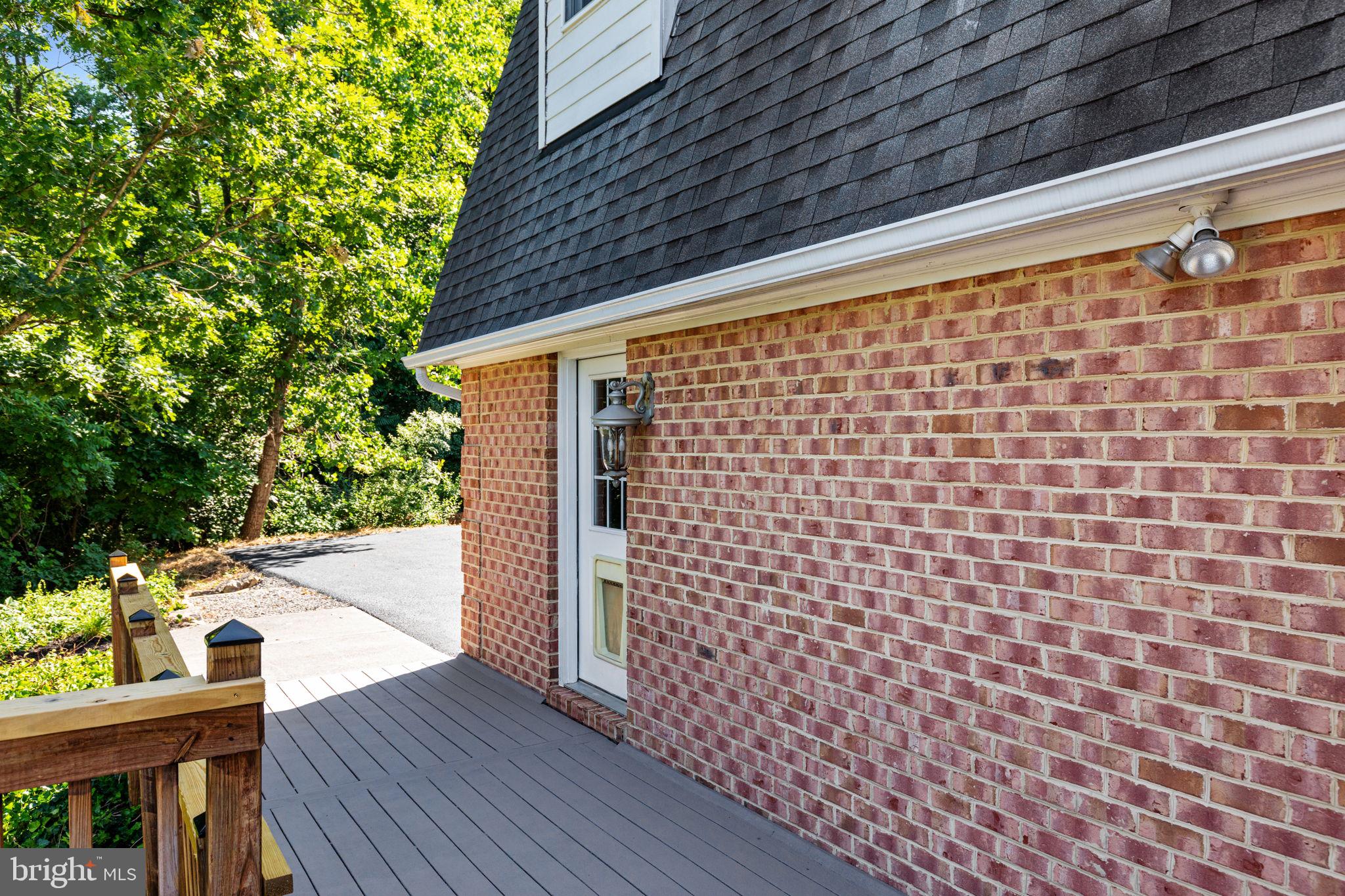 QUAKER HILL - Residential