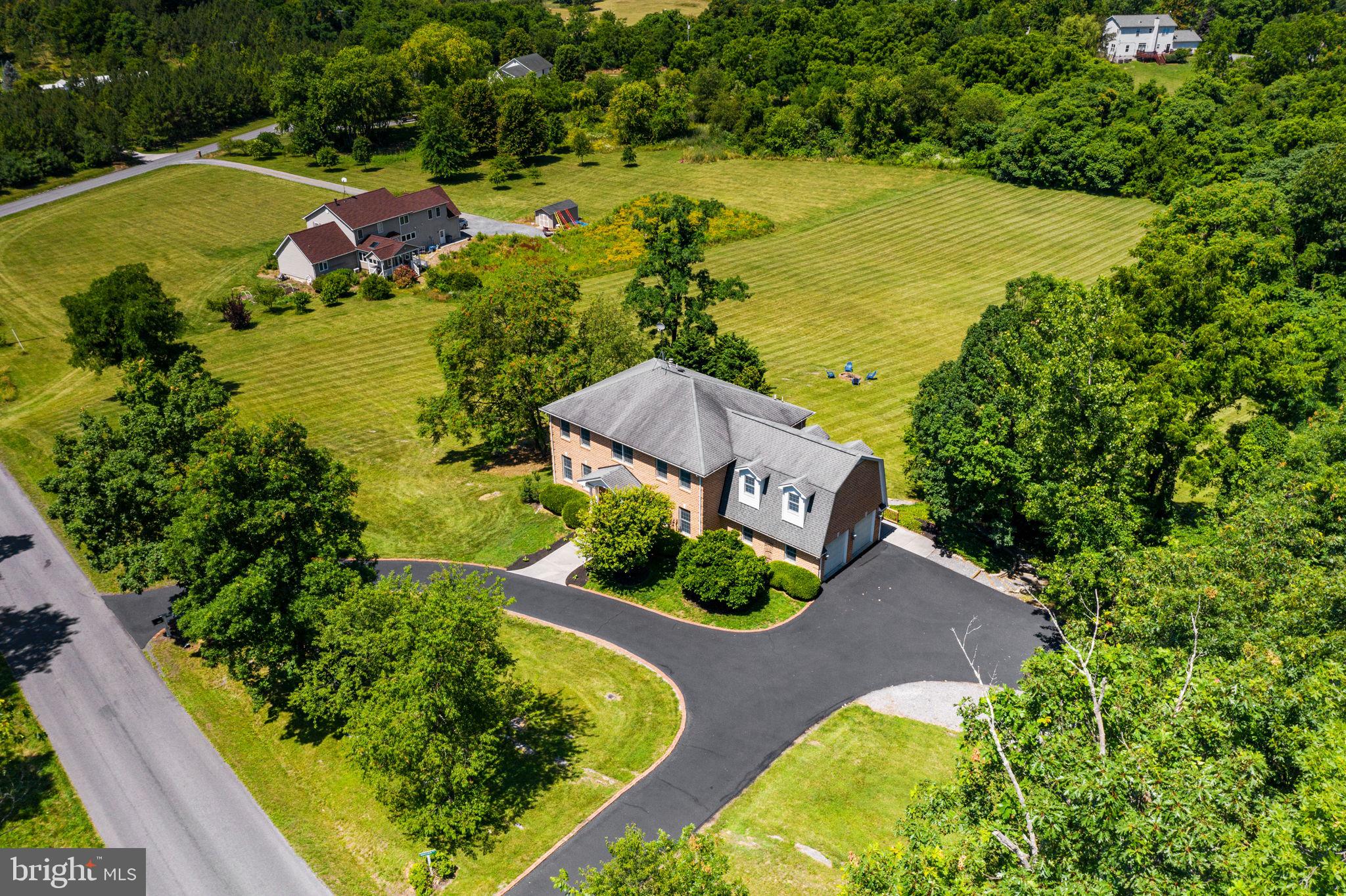 QUAKER HILL - Residential