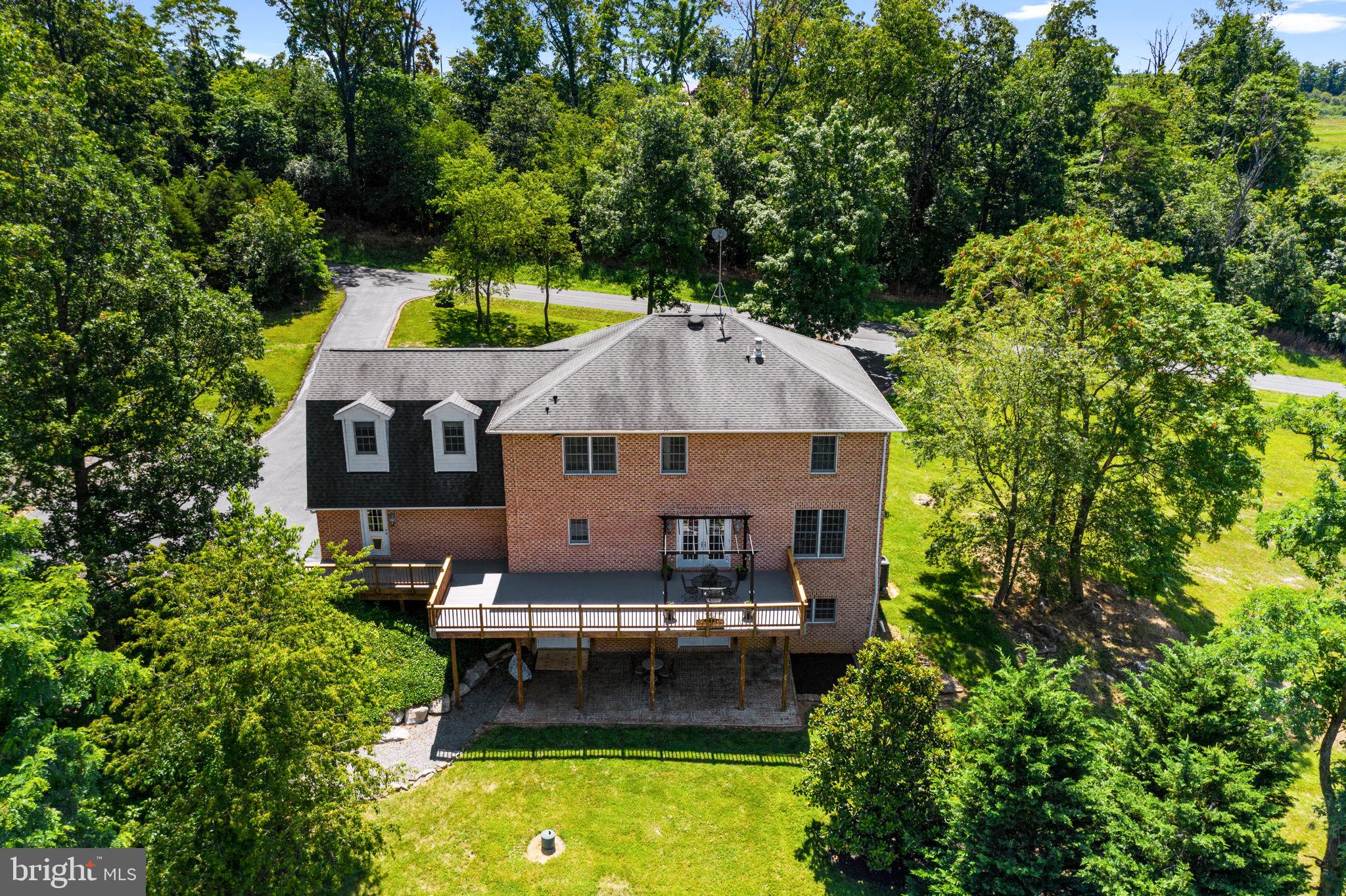 QUAKER HILL - Residential