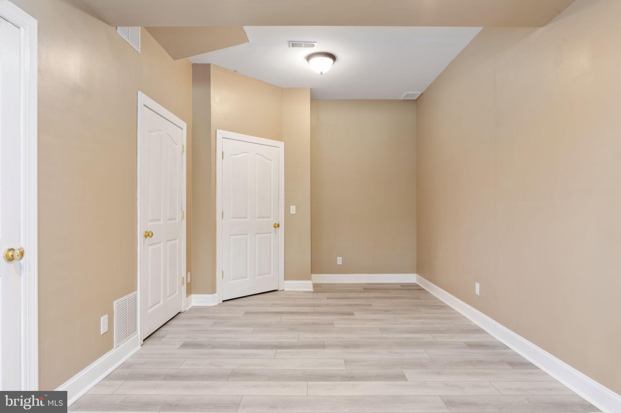 QUAKER HILL - Residential