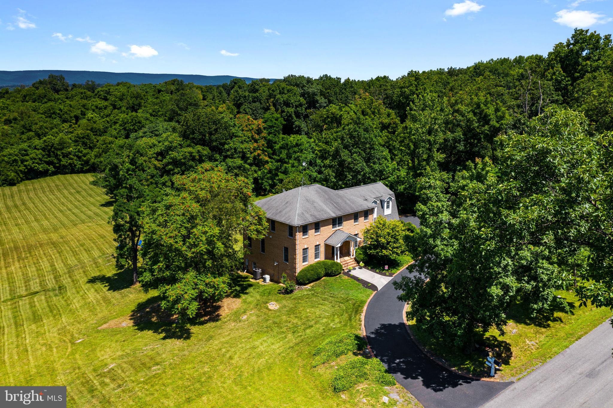 QUAKER HILL - Residential