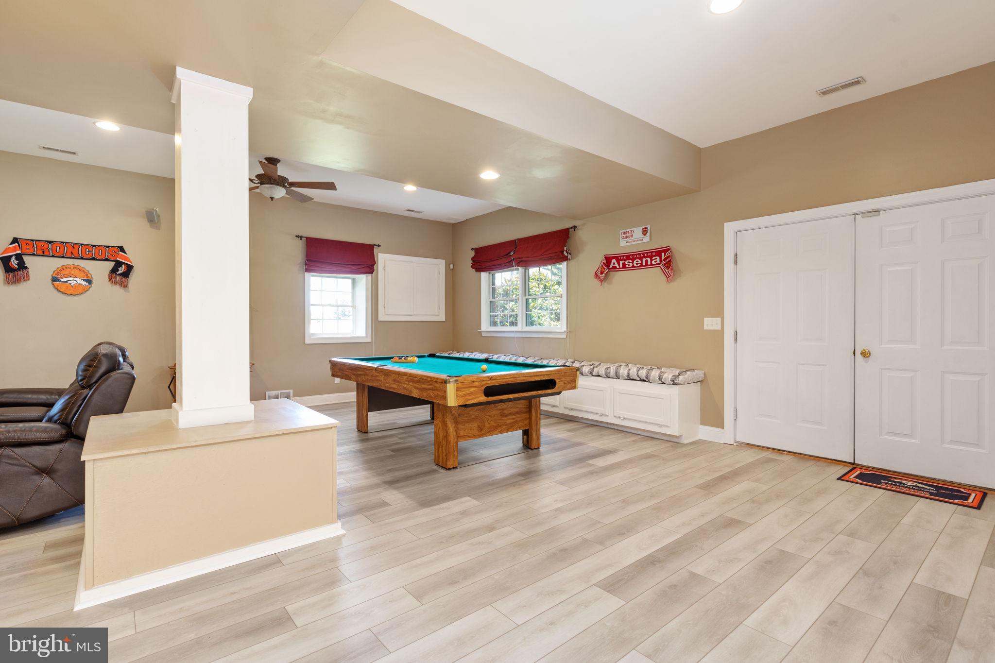 QUAKER HILL - Residential