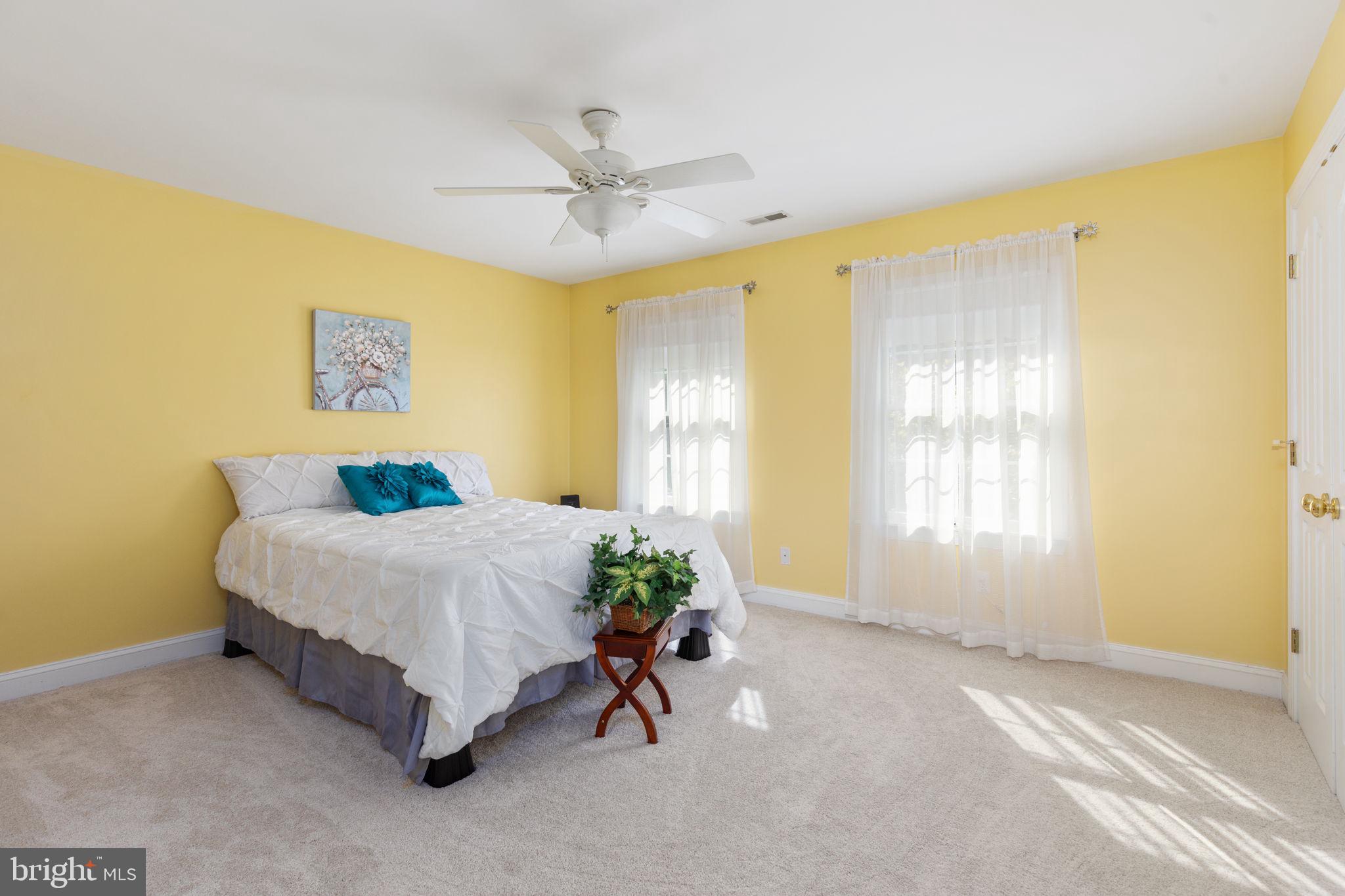 QUAKER HILL - Residential