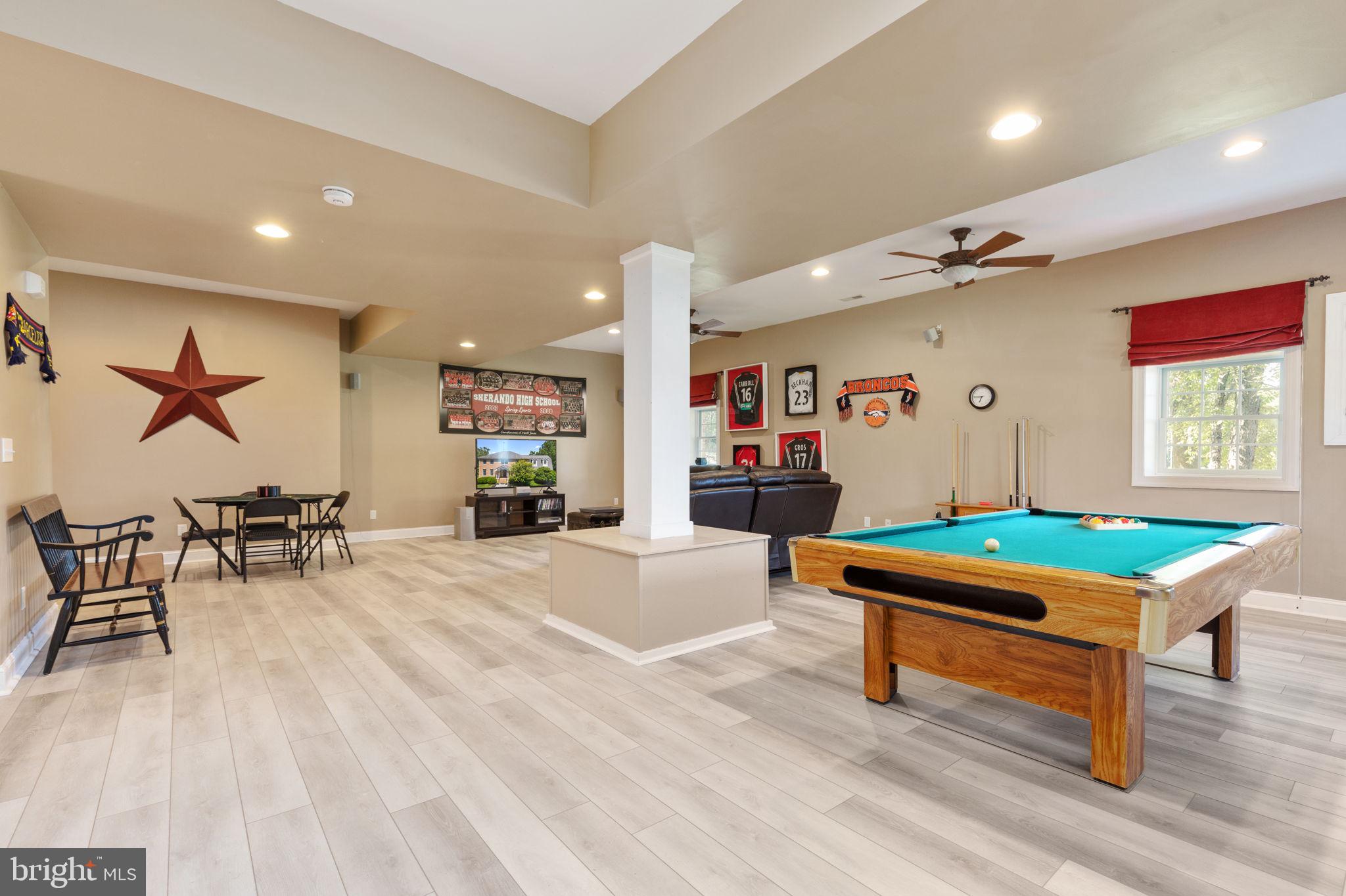 QUAKER HILL - Residential