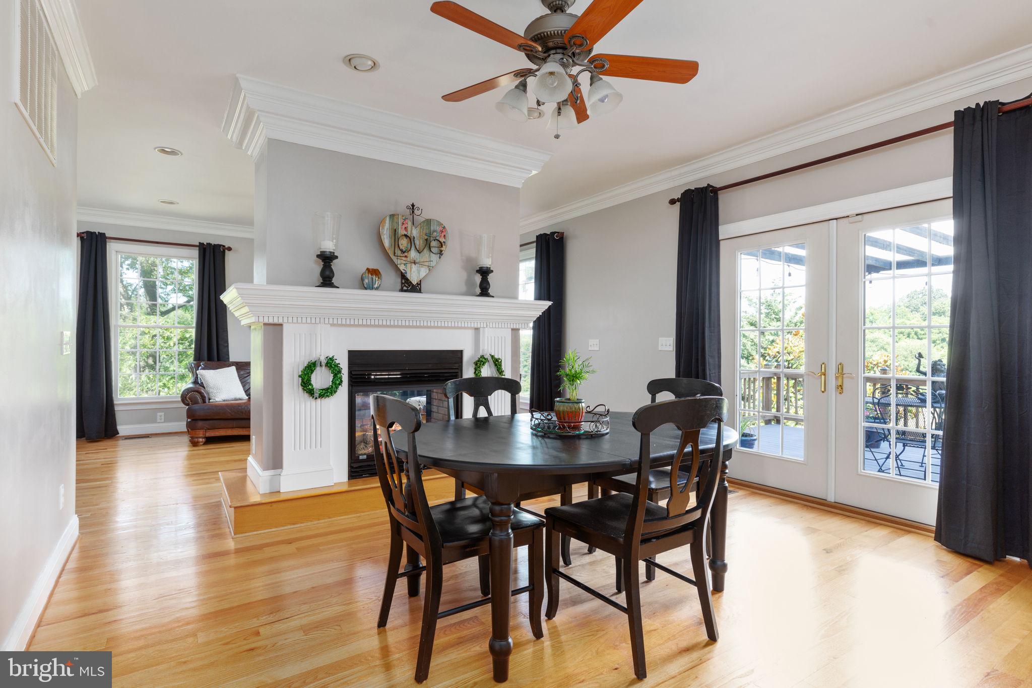 QUAKER HILL - Residential