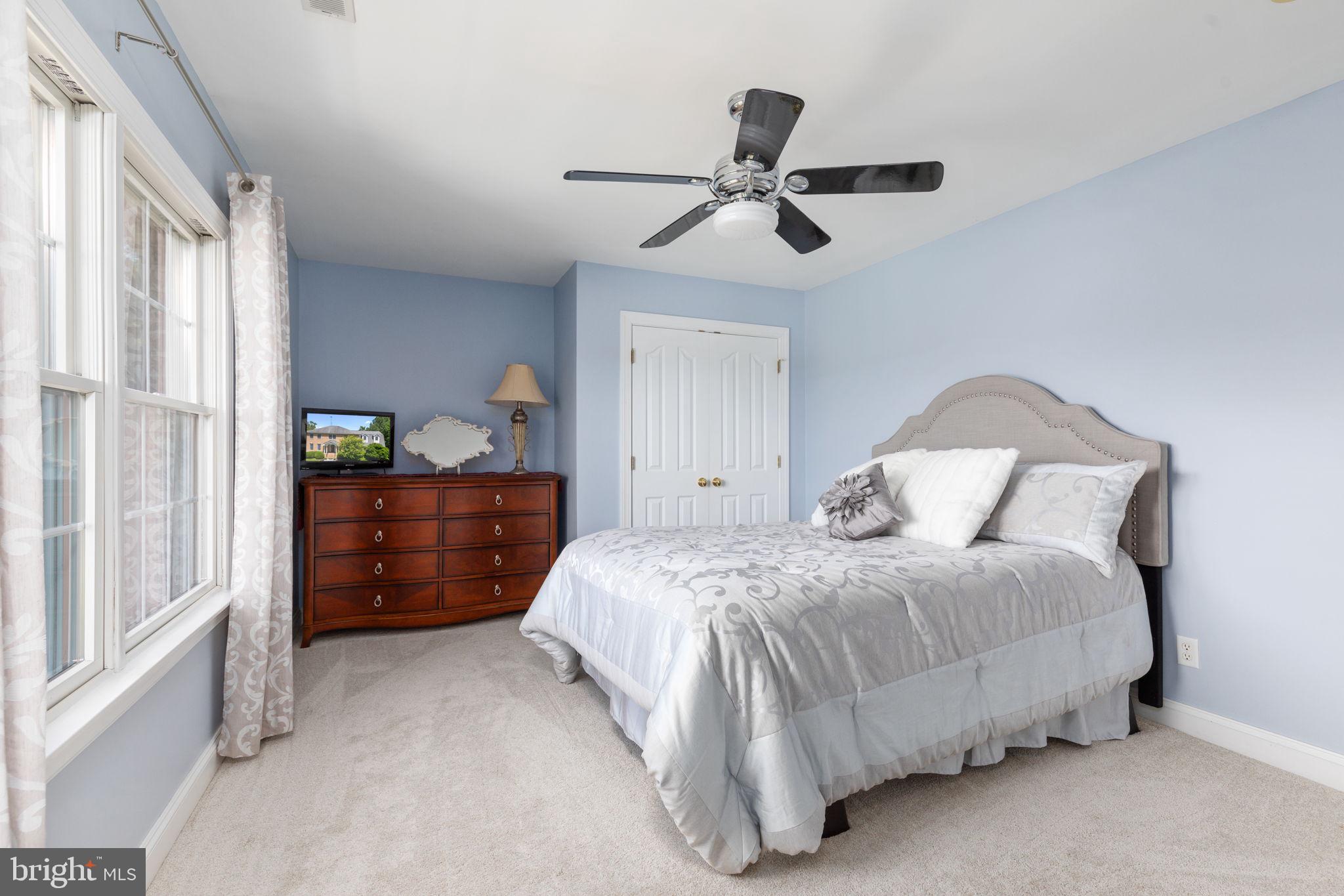 QUAKER HILL - Residential