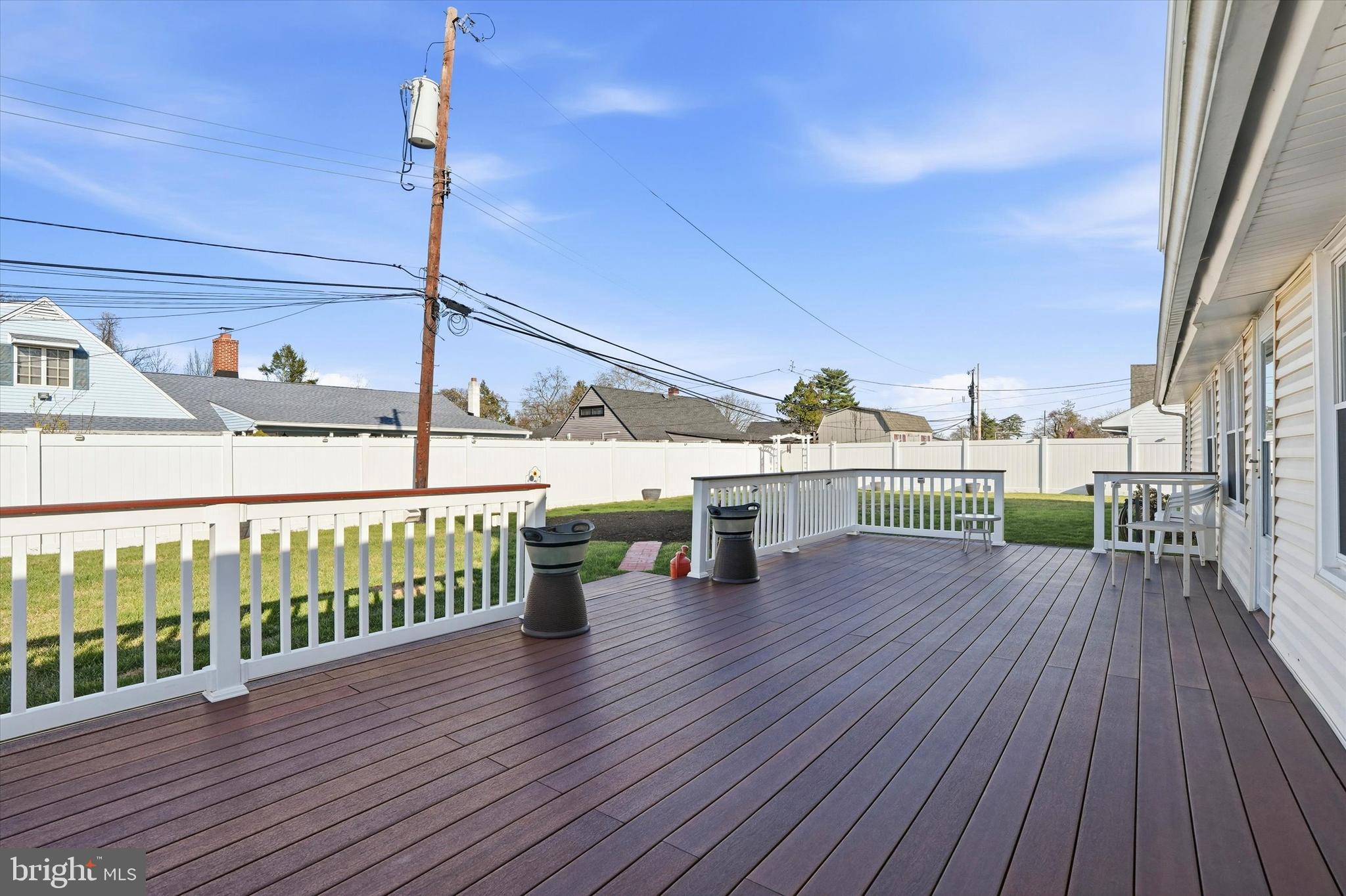 SNOWBALL GATE - Residential