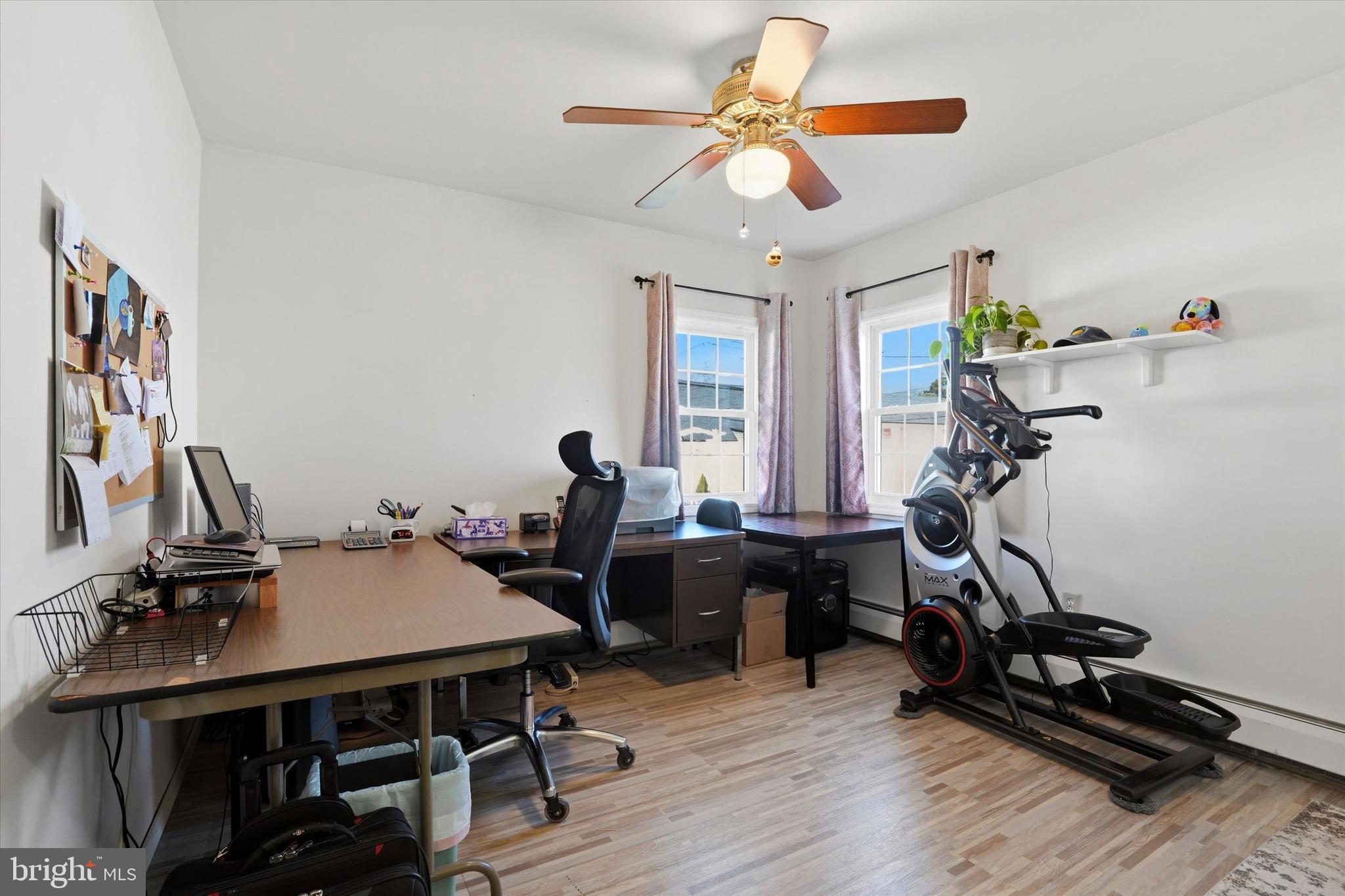 SNOWBALL GATE - Residential